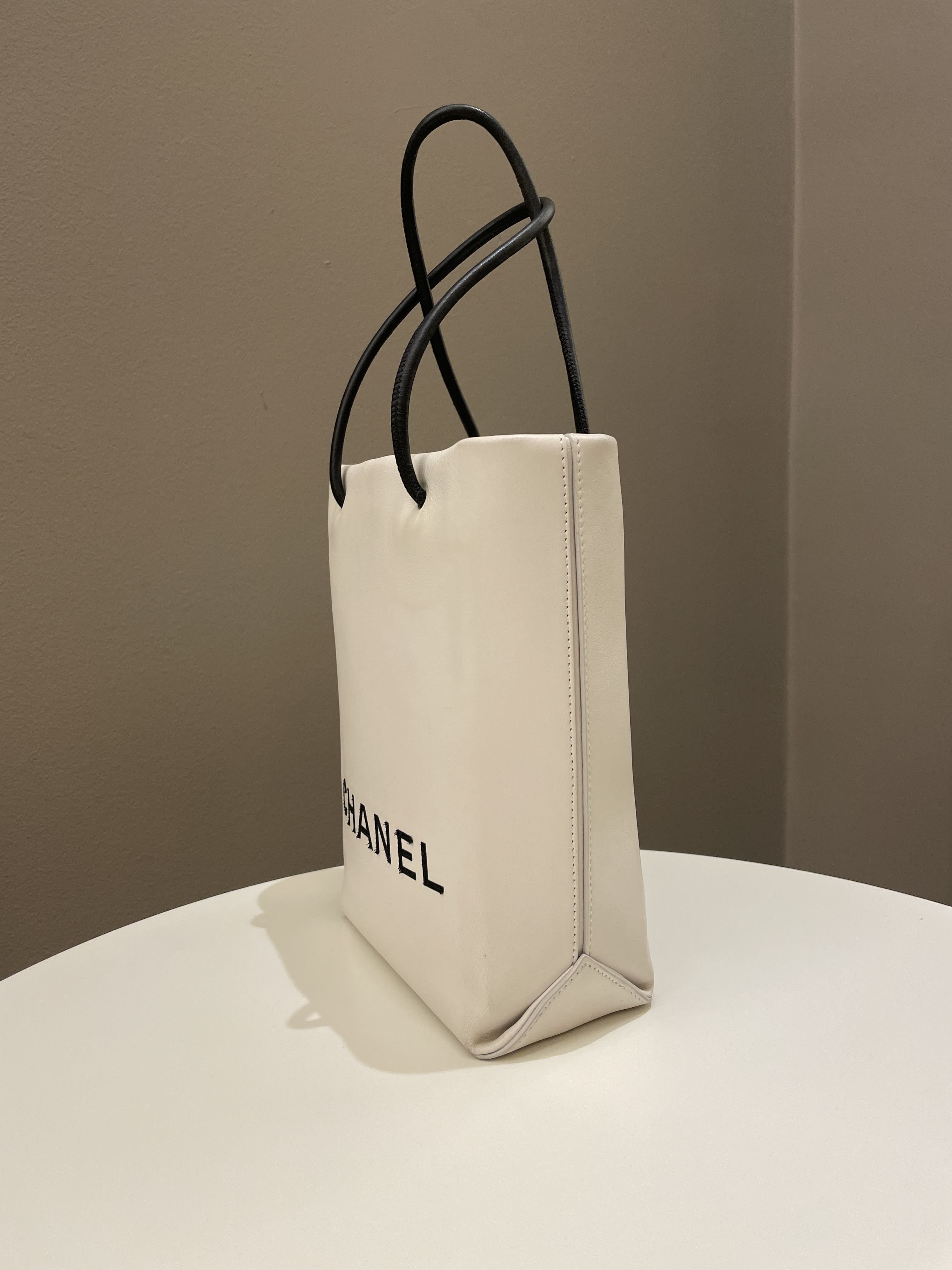 Chanel Vertical Shopping Bag Ivory / Black Calfskin