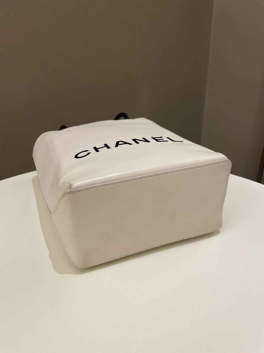 Chanel Vertical Shopping Bag Ivory / Black Calfskin