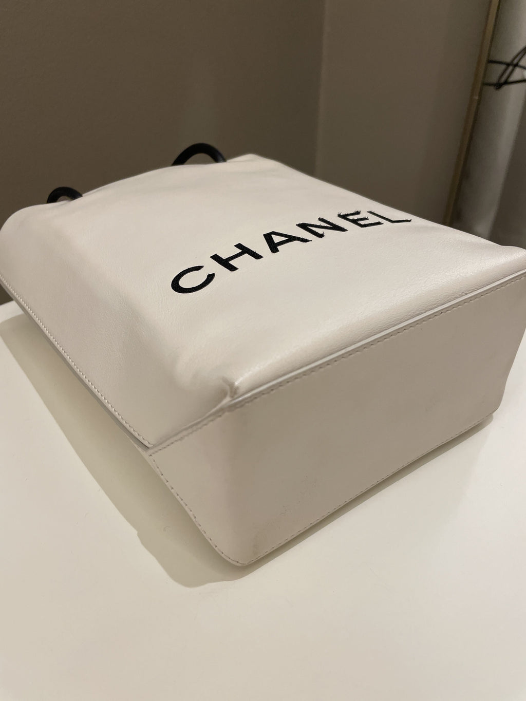Chanel Vertical Shopping Bag Ivory / Black Calfskin