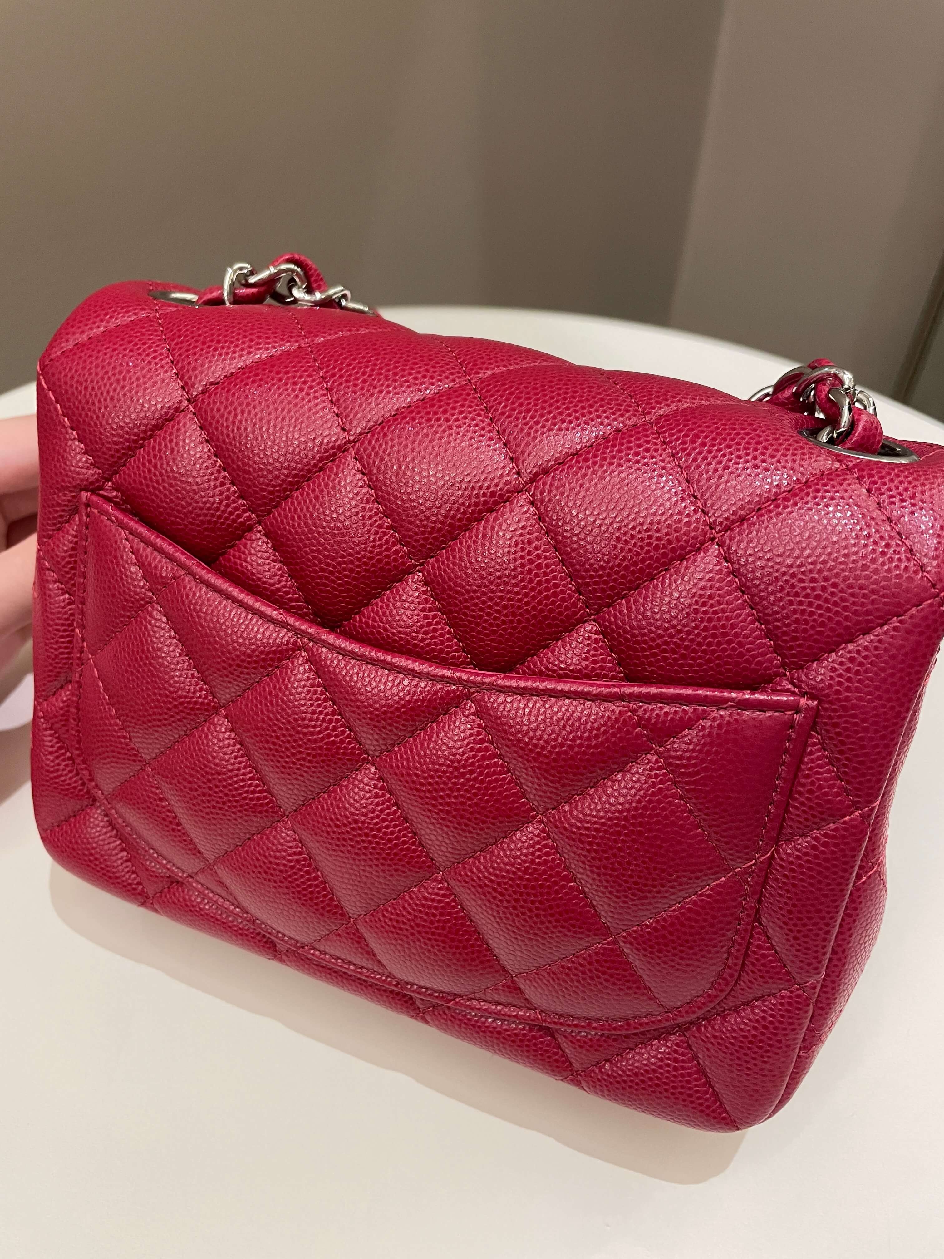 Chanel 18B Classic Quilted Mini Square Red Caviar