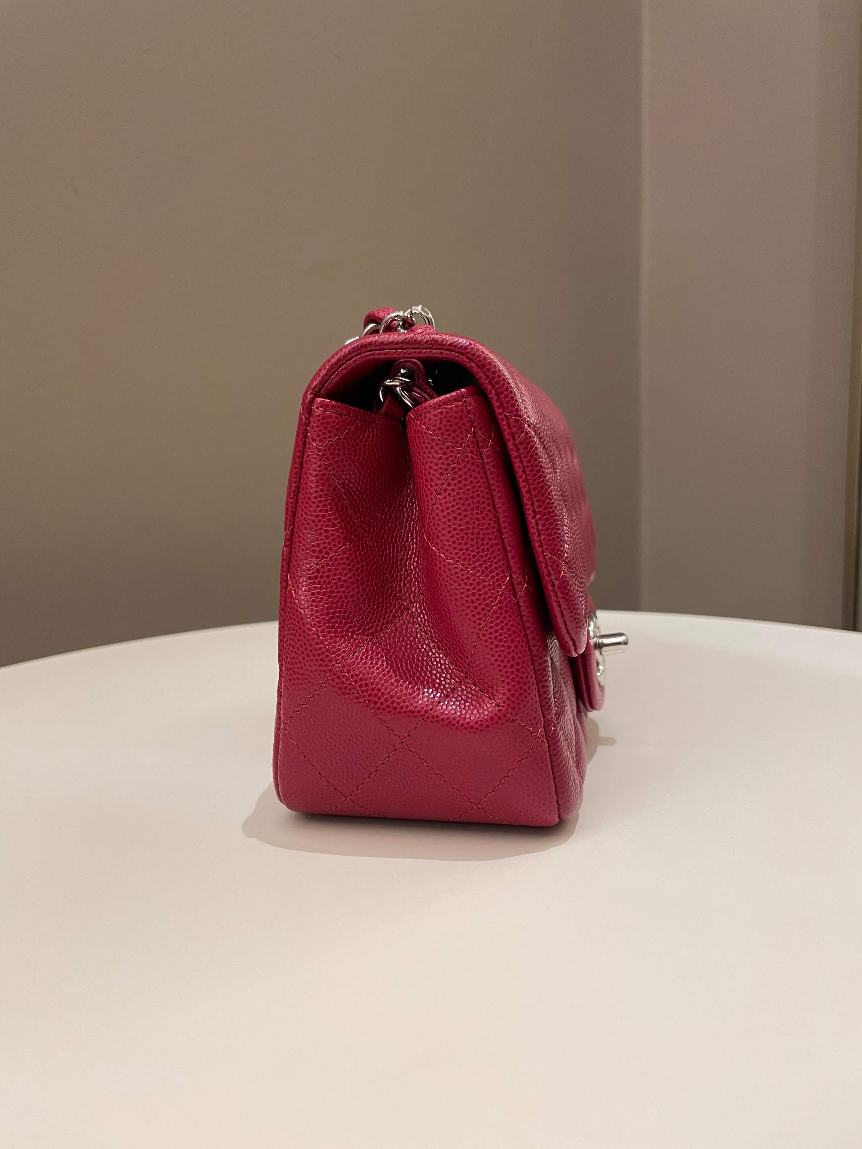 Chanel 18B Classic Quilted Mini Square Red Caviar