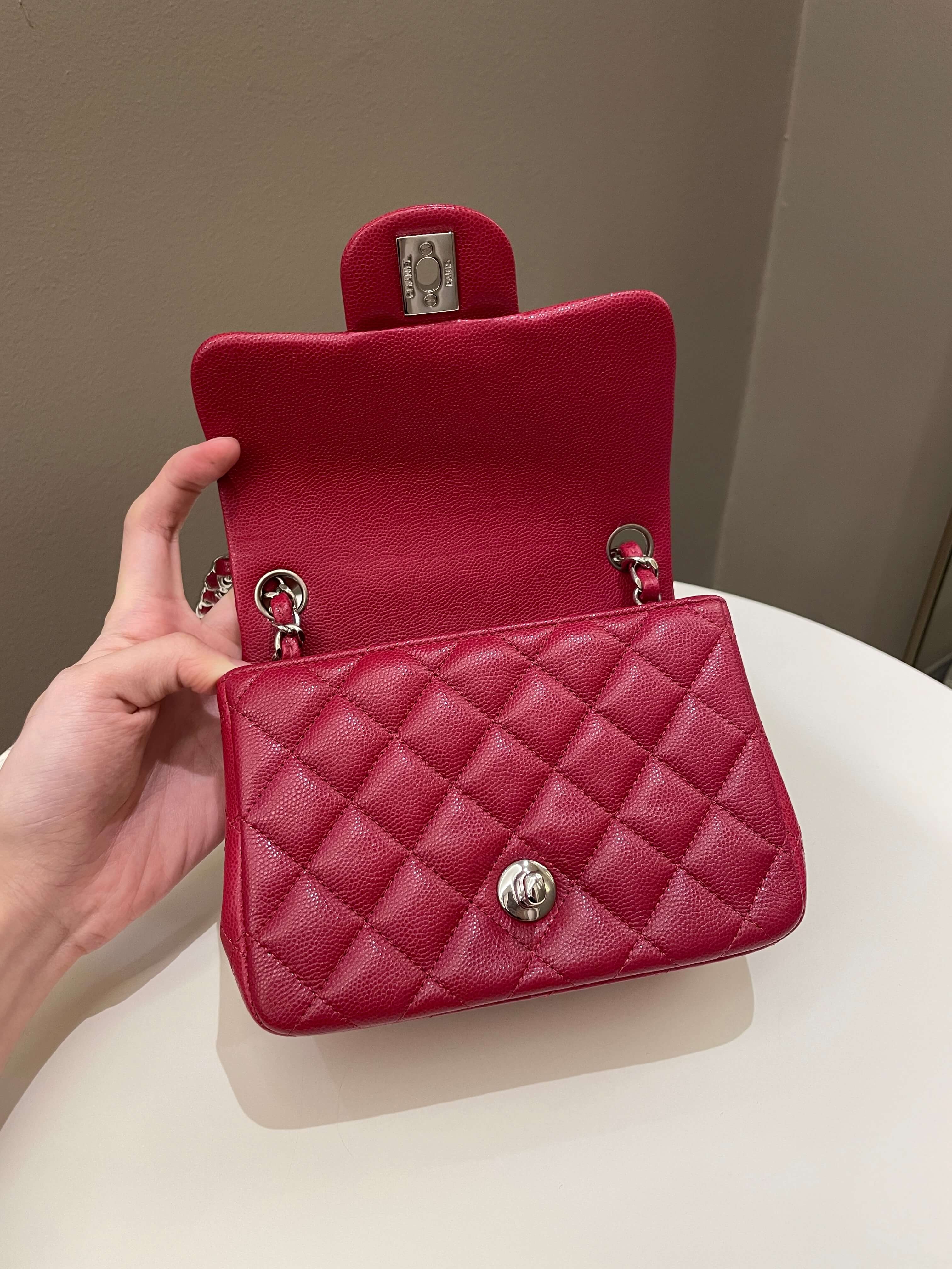 Chanel 18B Classic Quilted Mini Square Red Caviar