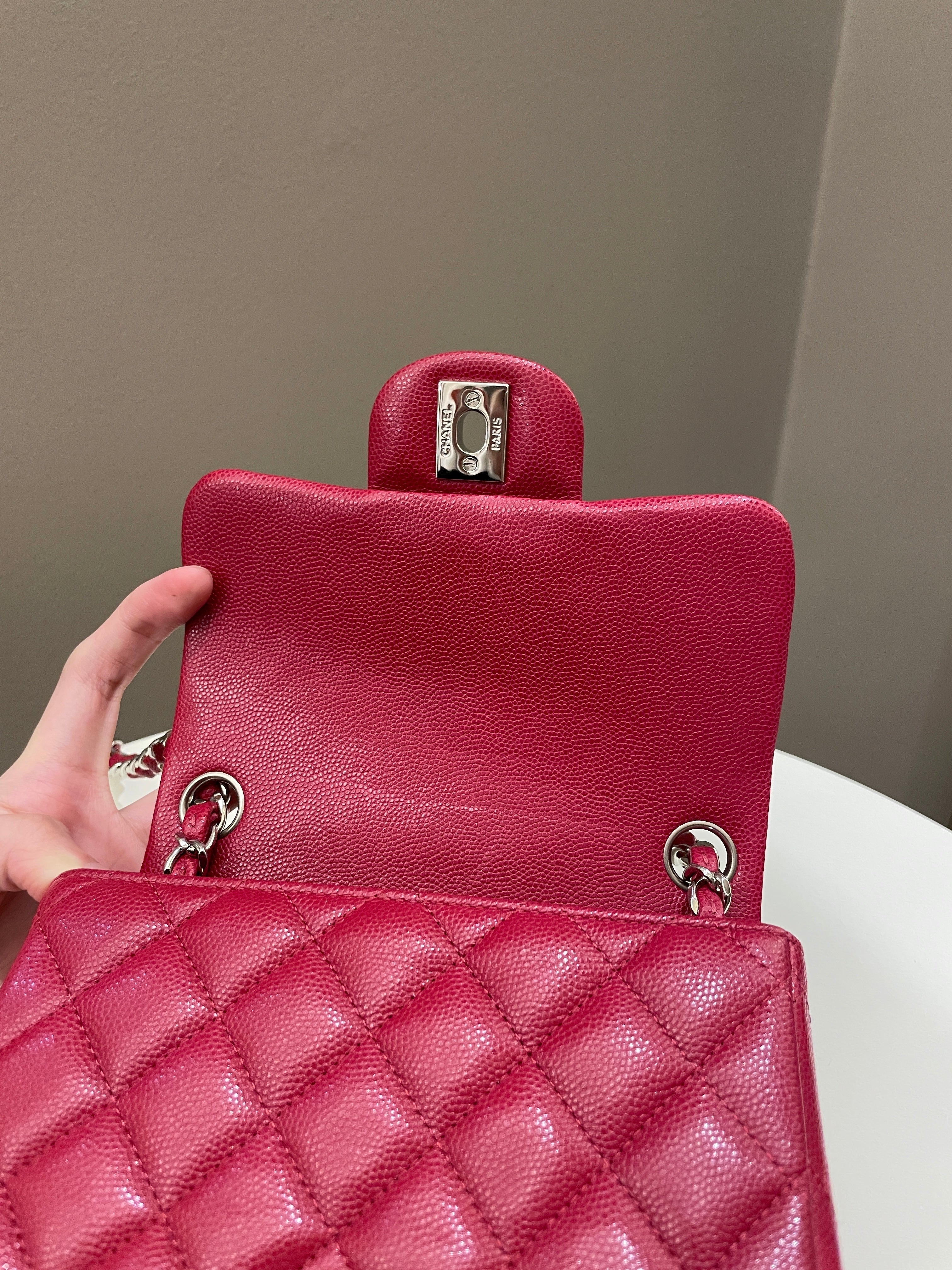 Chanel 18B Classic Quilted Mini Square Red Caviar