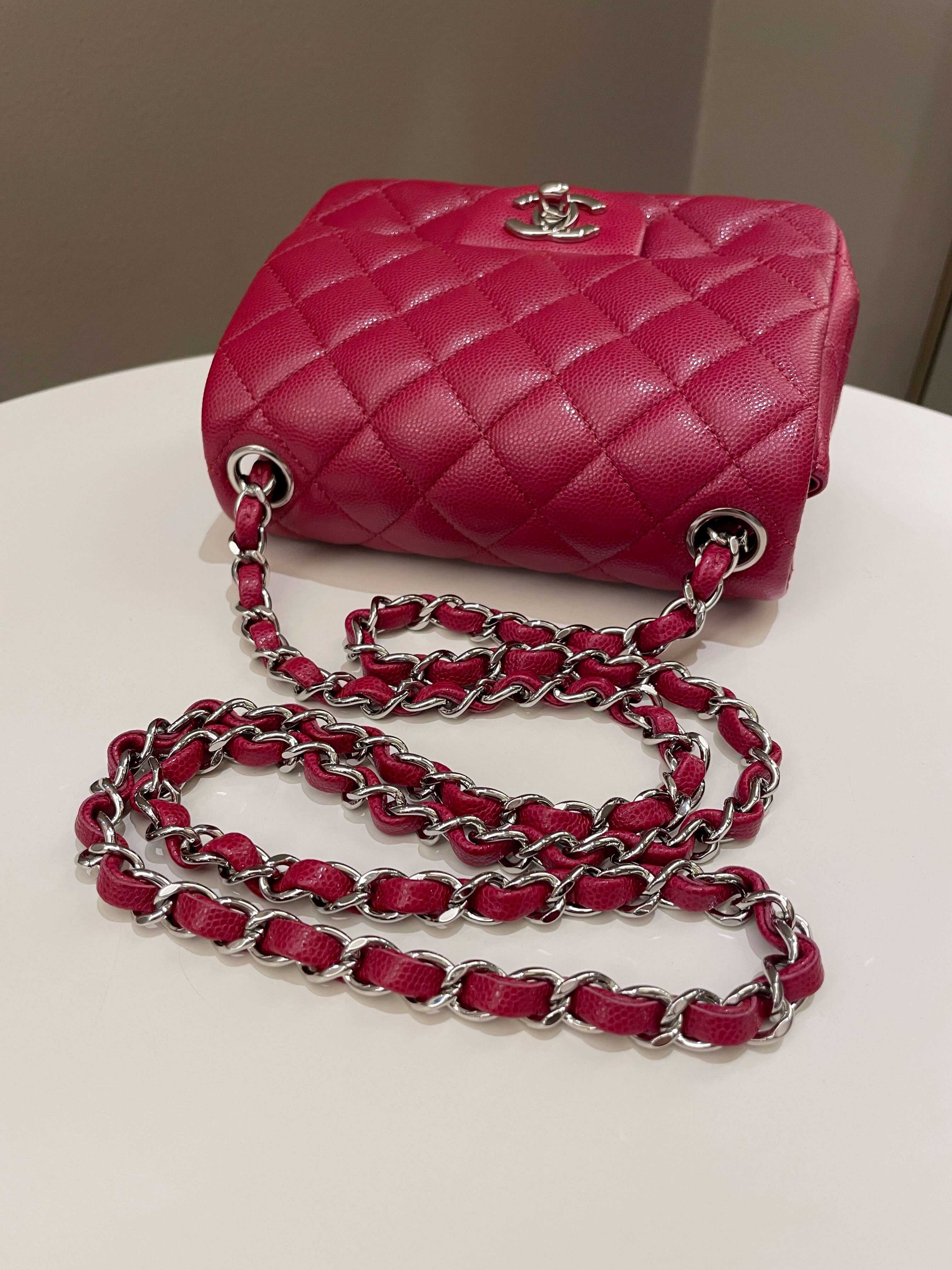 Chanel 18B Classic Quilted Mini Square Red Caviar
