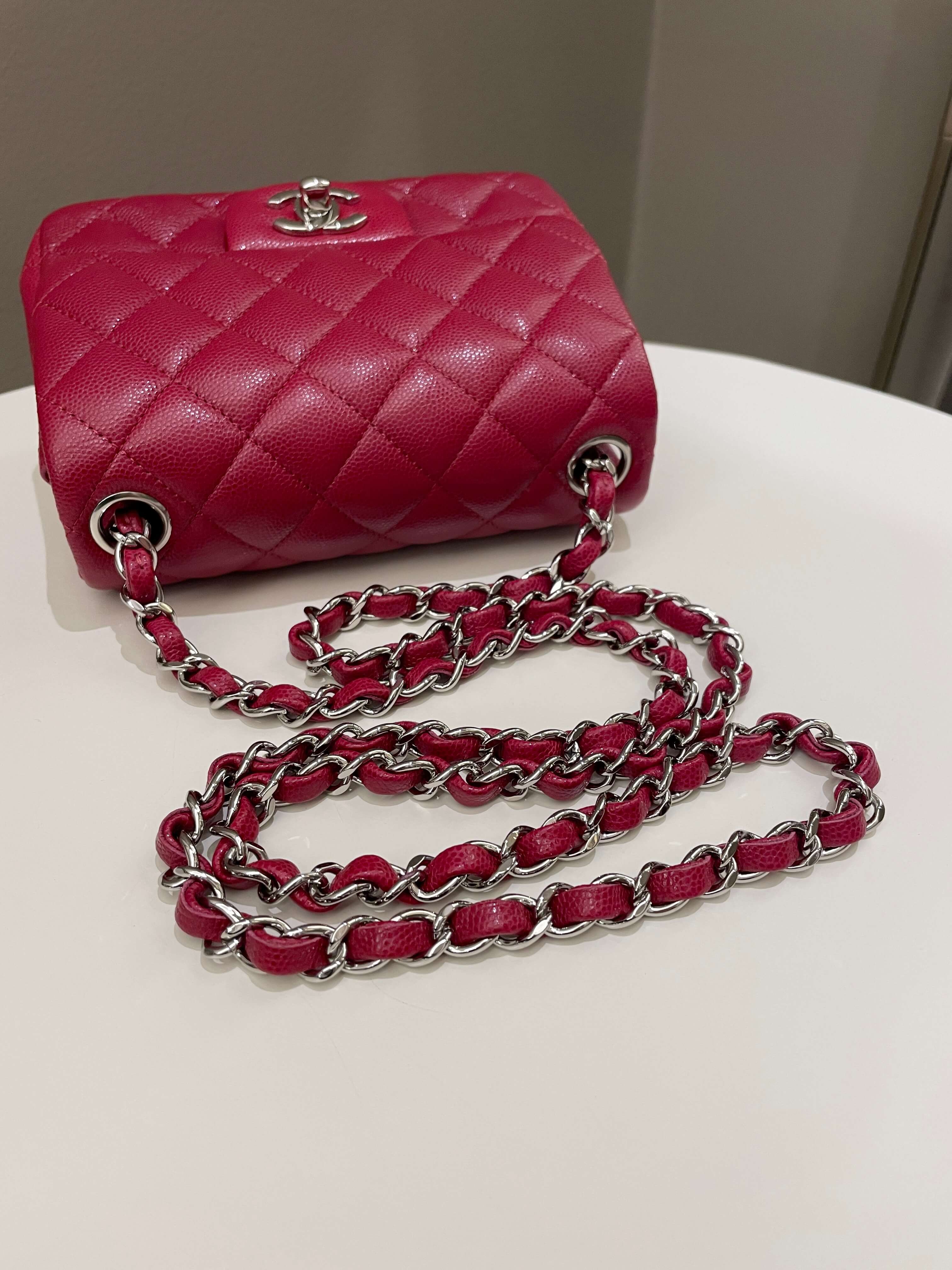 Chanel 18B Classic Quilted Mini Square Red Caviar