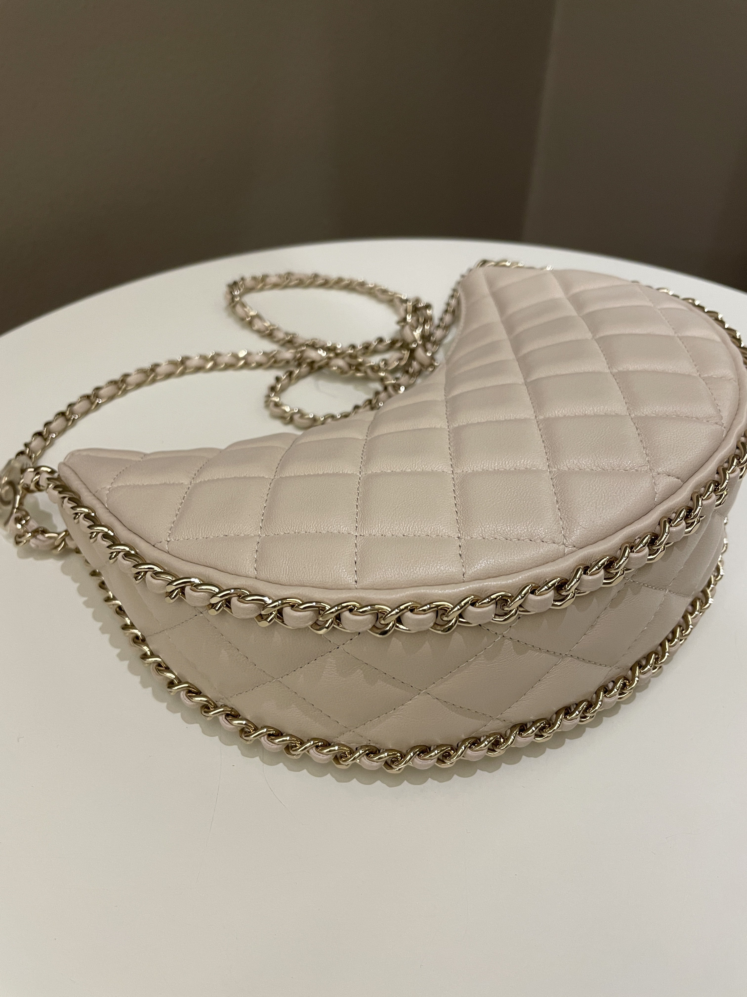 Chanel 23P Quilted Chain Around Hobo Bag Beige Lambskin