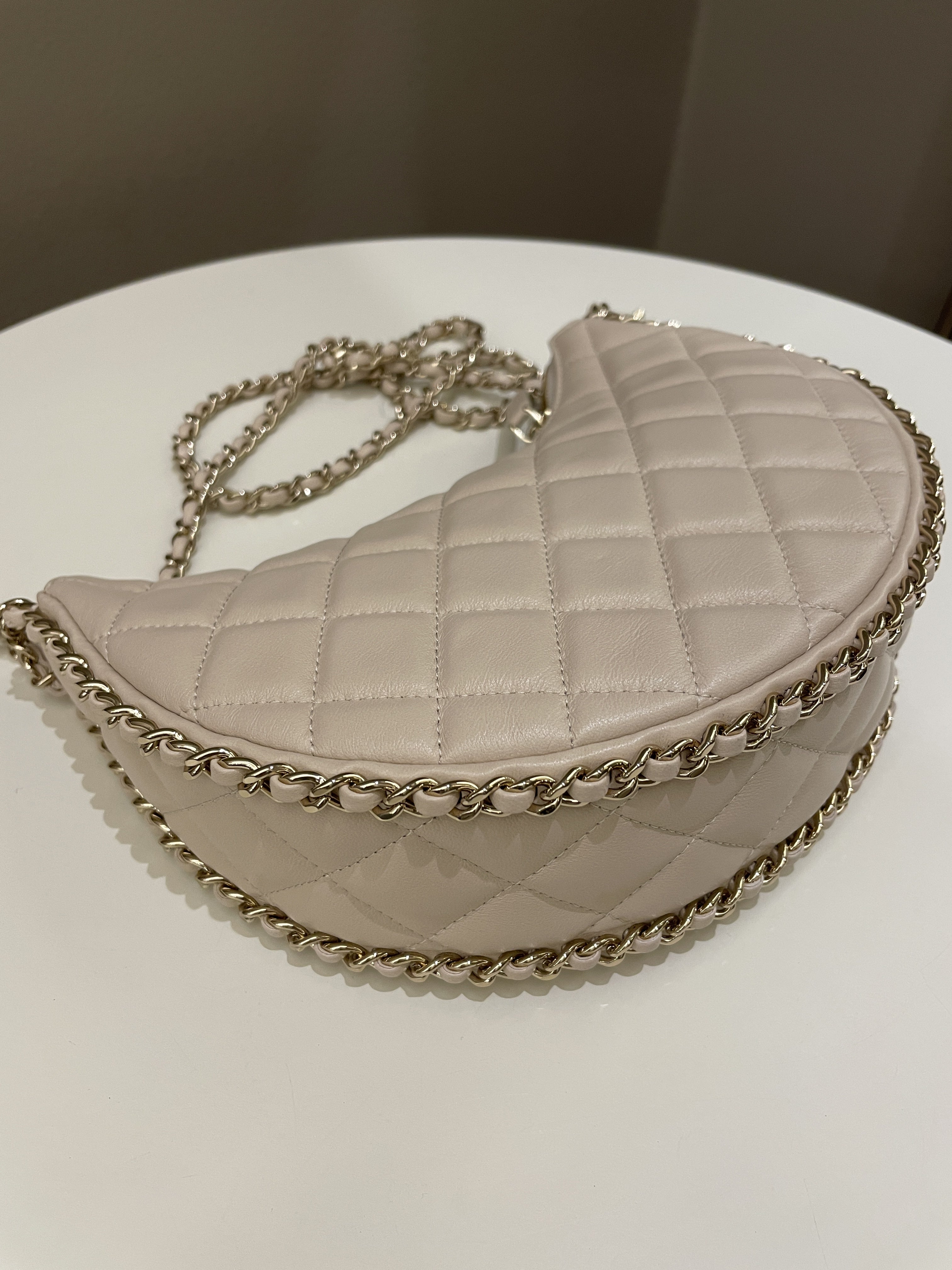 Chanel 23P Quilted Chain Around Hobo Bag Beige Lambskin