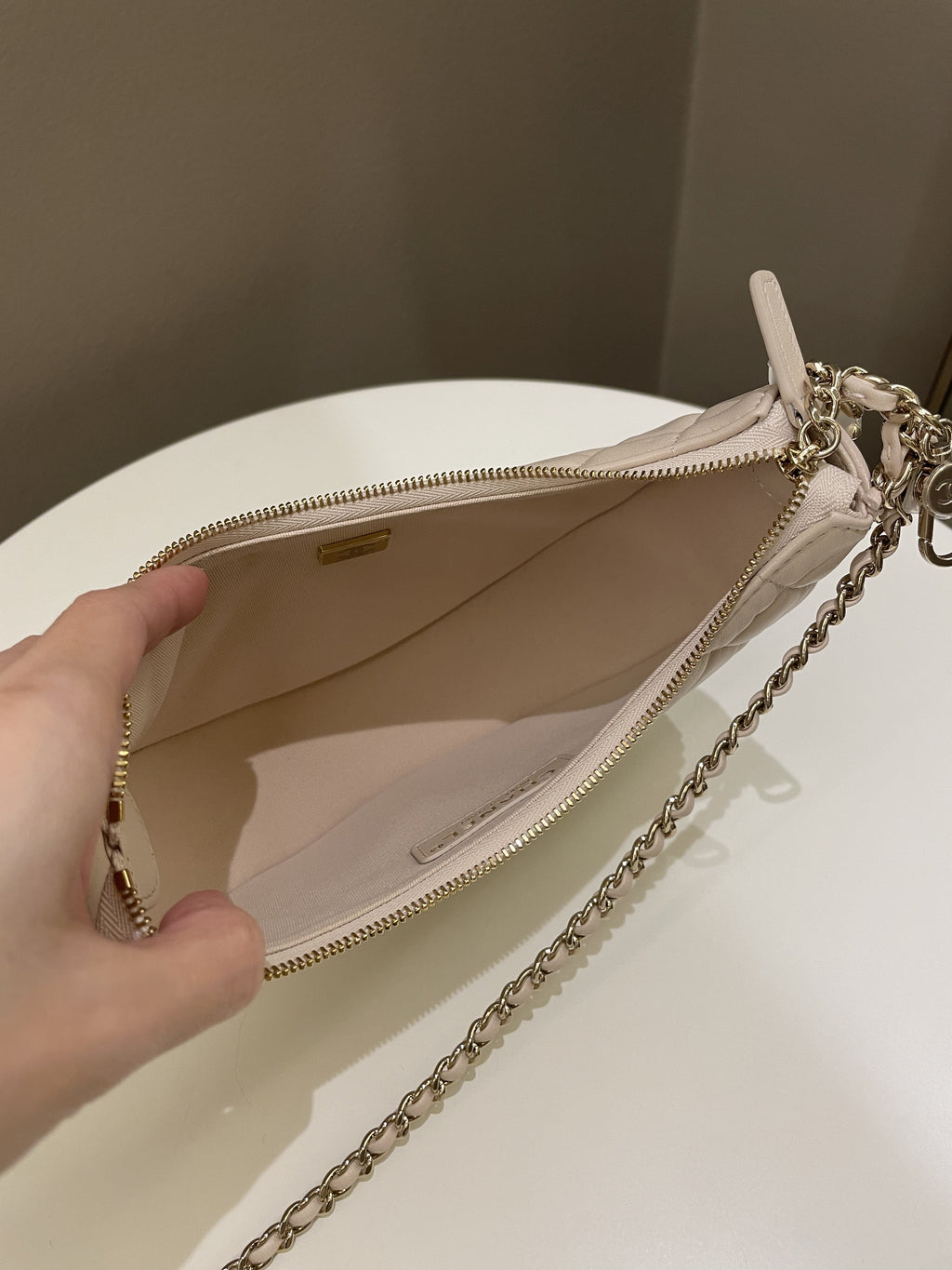 Chanel 23P Quilted Chain Around Hobo Bag Beige Lambskin