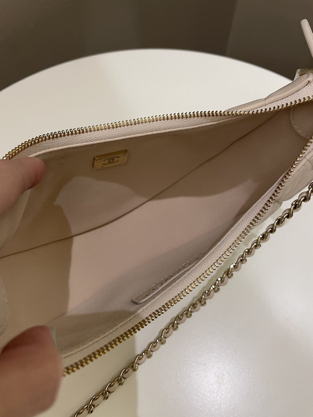 Chanel 23P Quilted Chain Around Hobo Bag Beige Lambskin