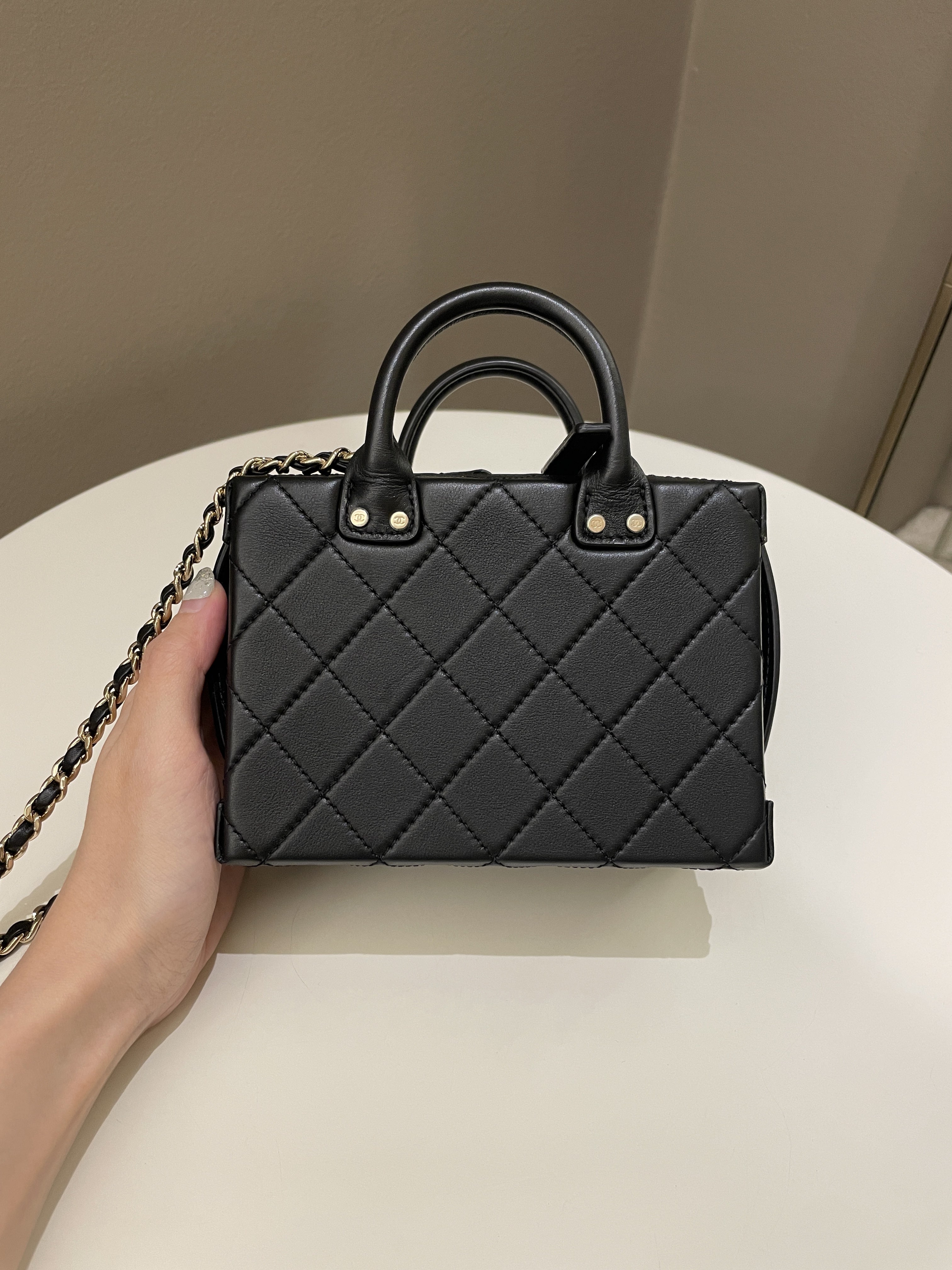 Chanel 22B Cc Handle New Vanity Case Black Calf