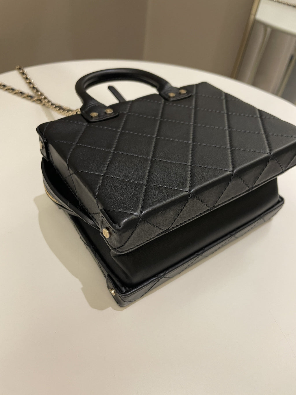 Chanel 22B Cc Handle New Vanity Case Black Calf