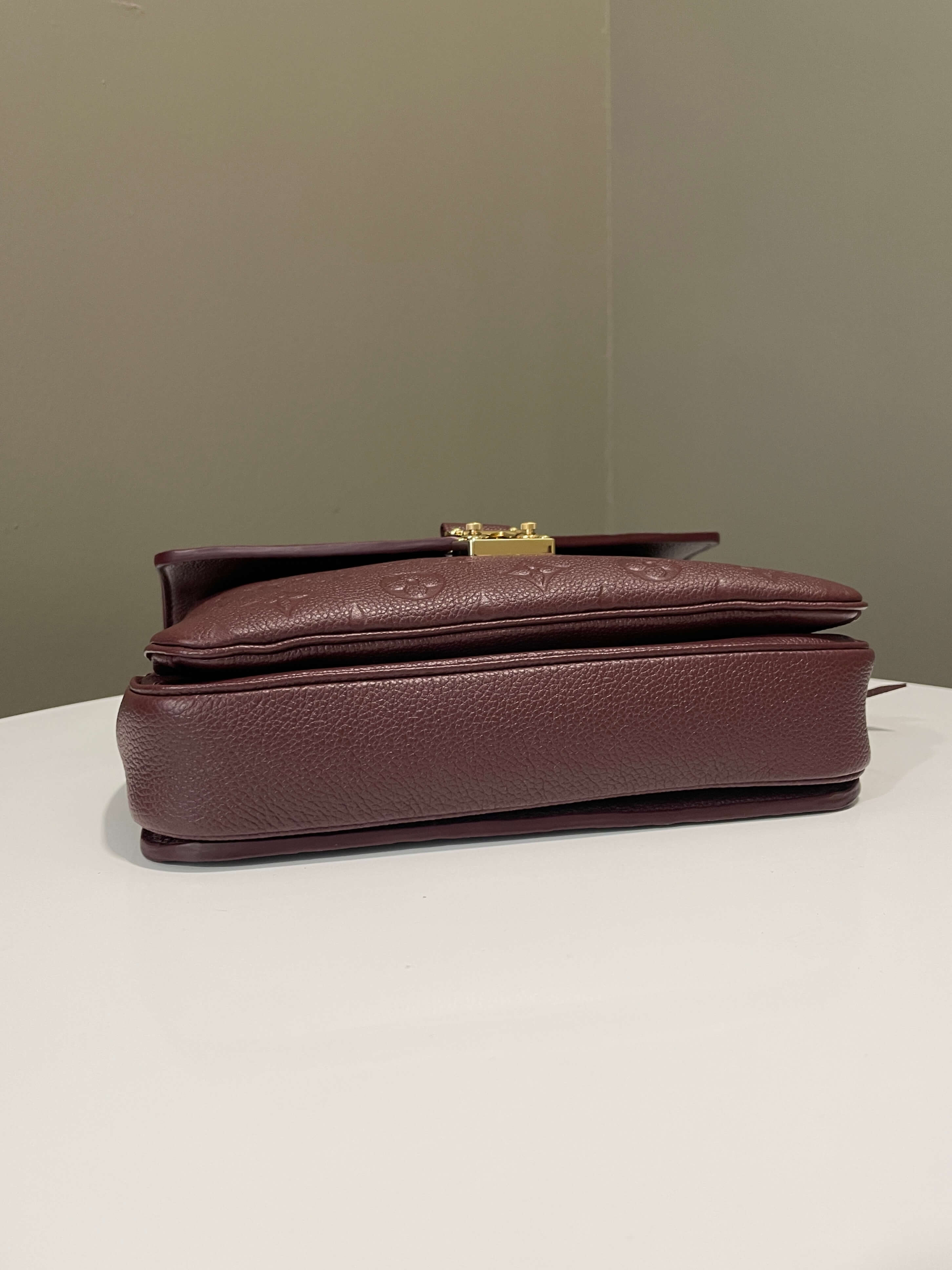 Louis Vuitton Pochette Metis Wine Empreinte