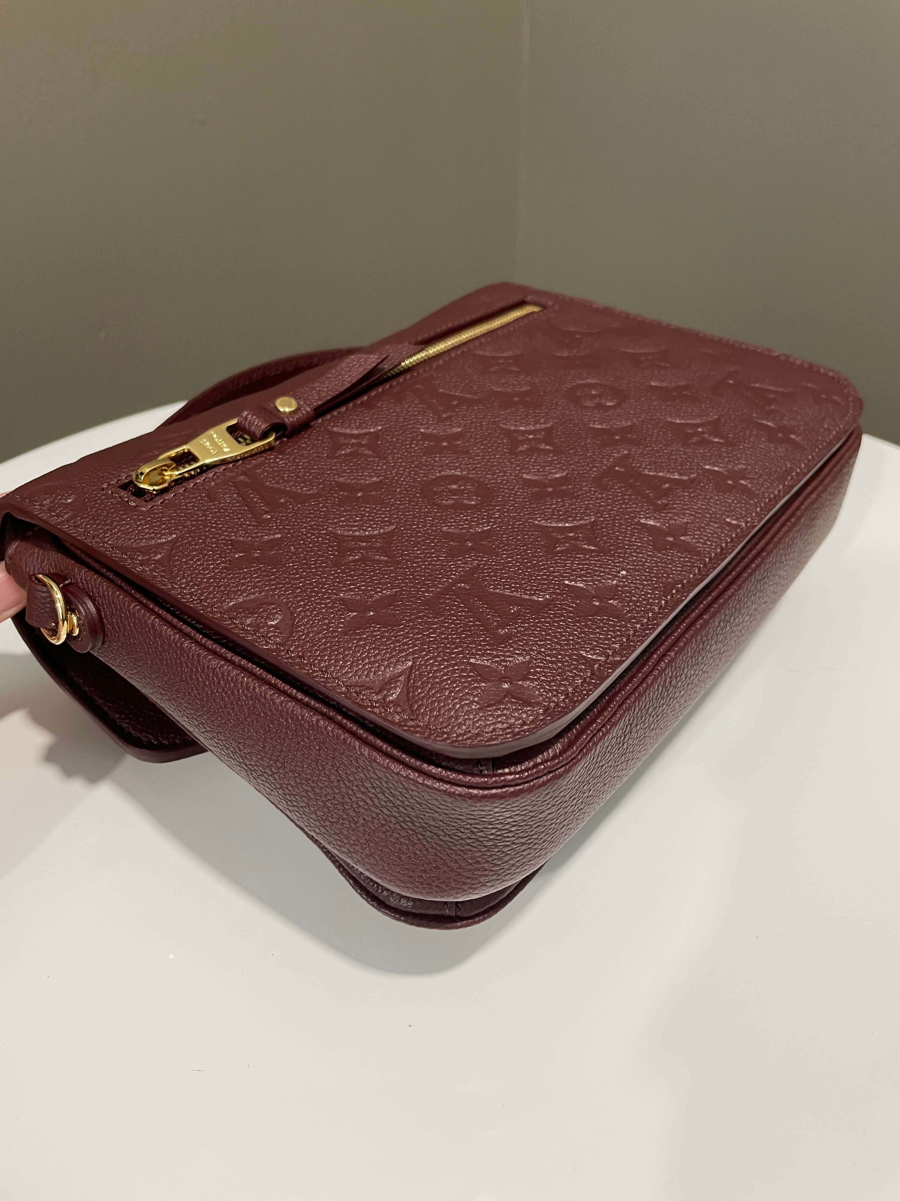 Louis Vuitton Pochette Metis Wine Empreinte