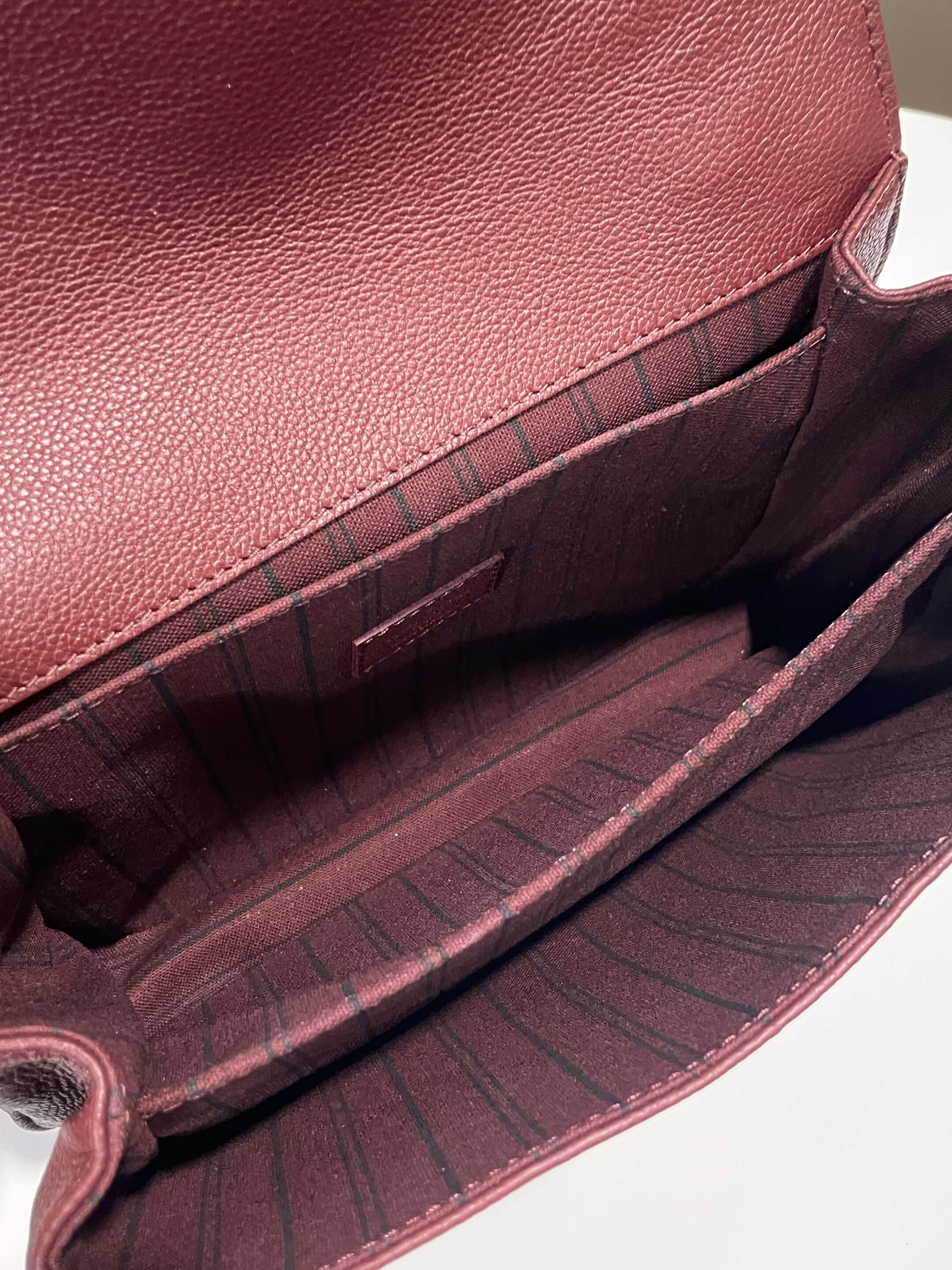Louis Vuitton Pochette Metis Wine Empreinte