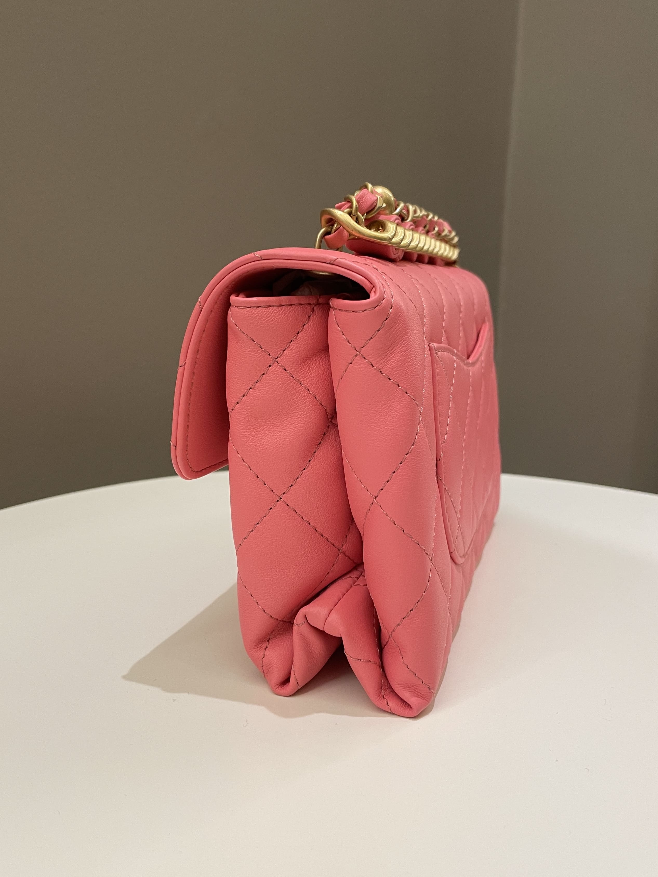 Chanel 22S Wrapped Top Handle Pink Lambskin