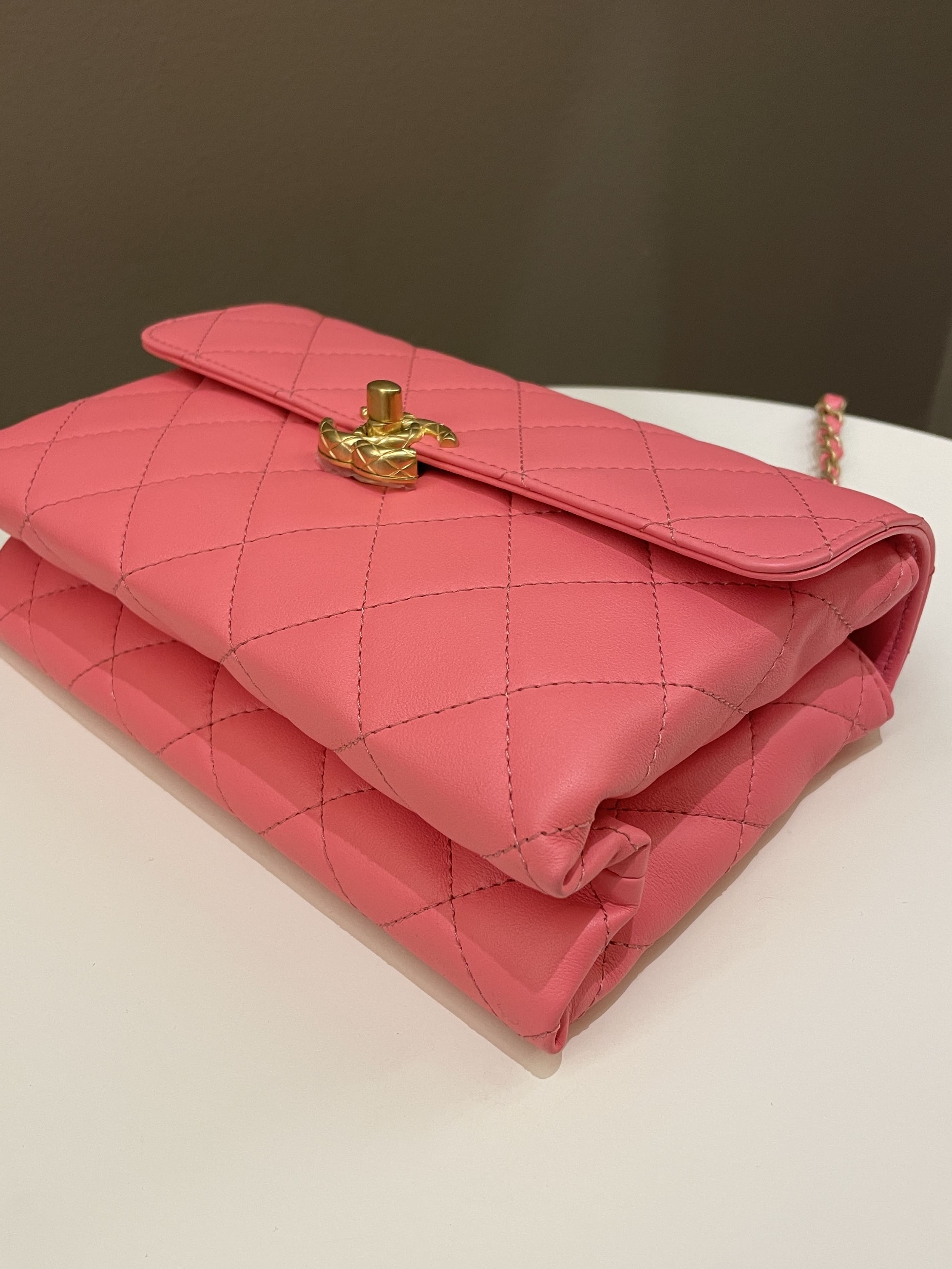 Chanel 22S Wrapped Top Handle Pink Lambskin