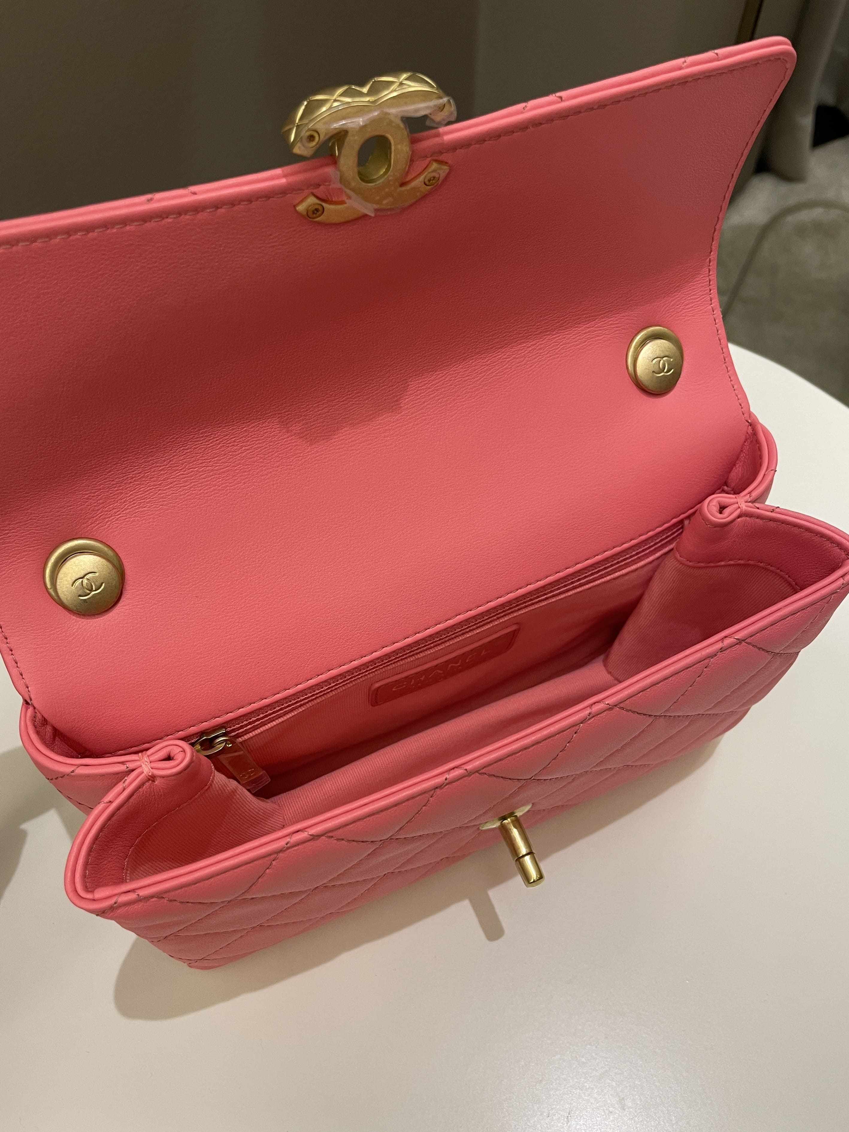 Chanel 22S Wrapped Top Handle Pink Lambskin