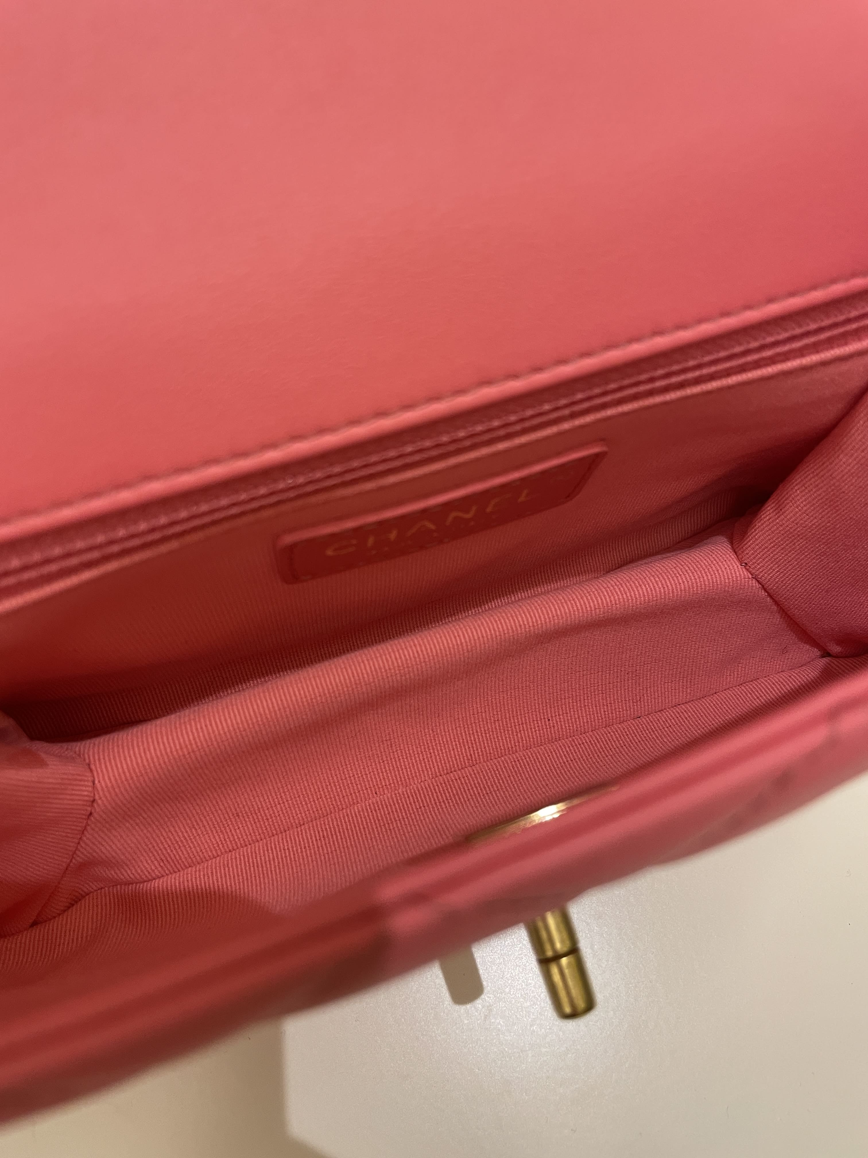 Chanel 22S Wrapped Top Handle Pink Lambskin