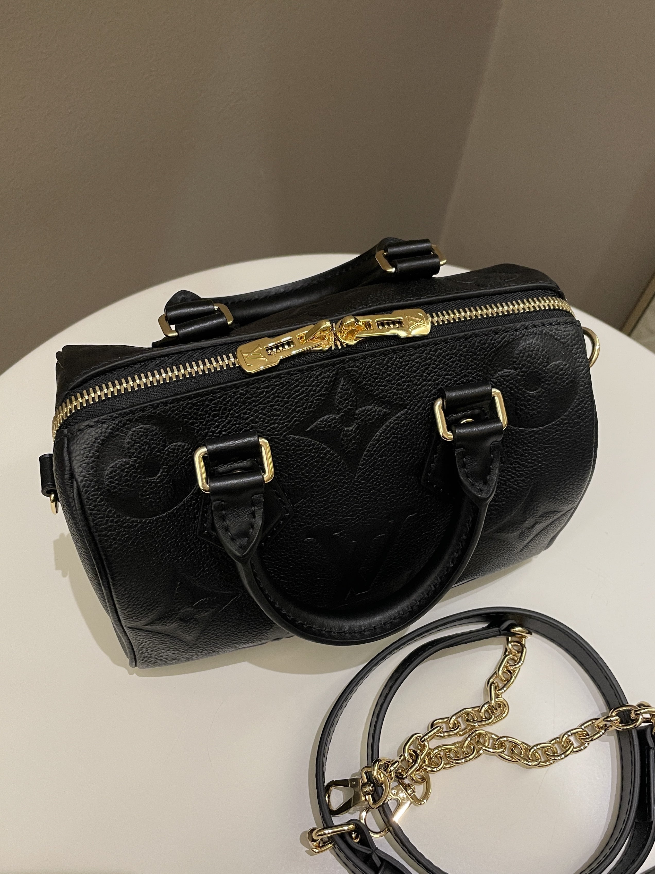 Louis Vuitton Speedy BandouliÃƒÆ’Ã‚Â¨re 20 Black Monogram Empreinte