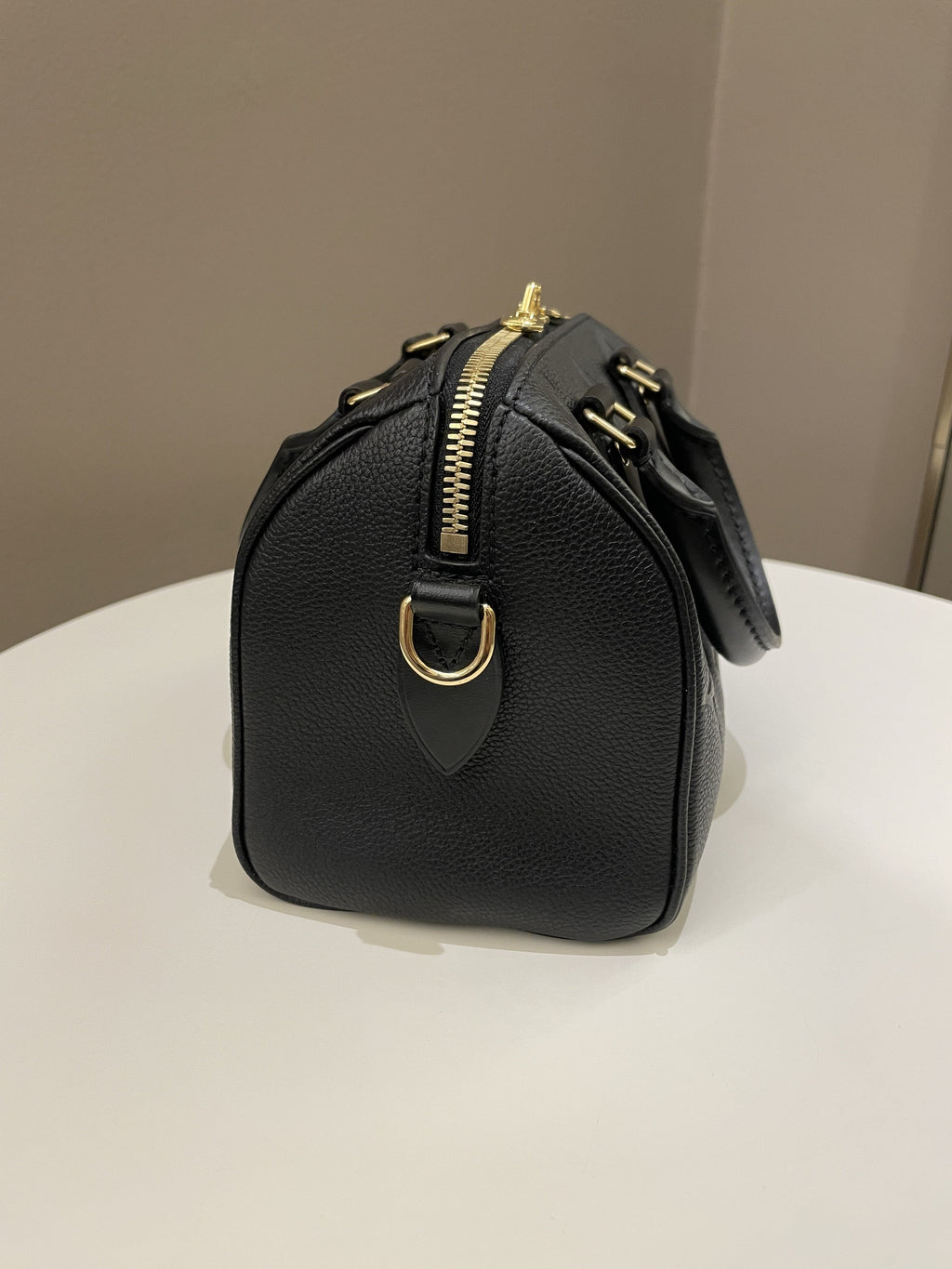 Louis Vuitton Speedy BandouliÃƒÆ’Ã‚Â¨re 20 Black Monogram Empreinte