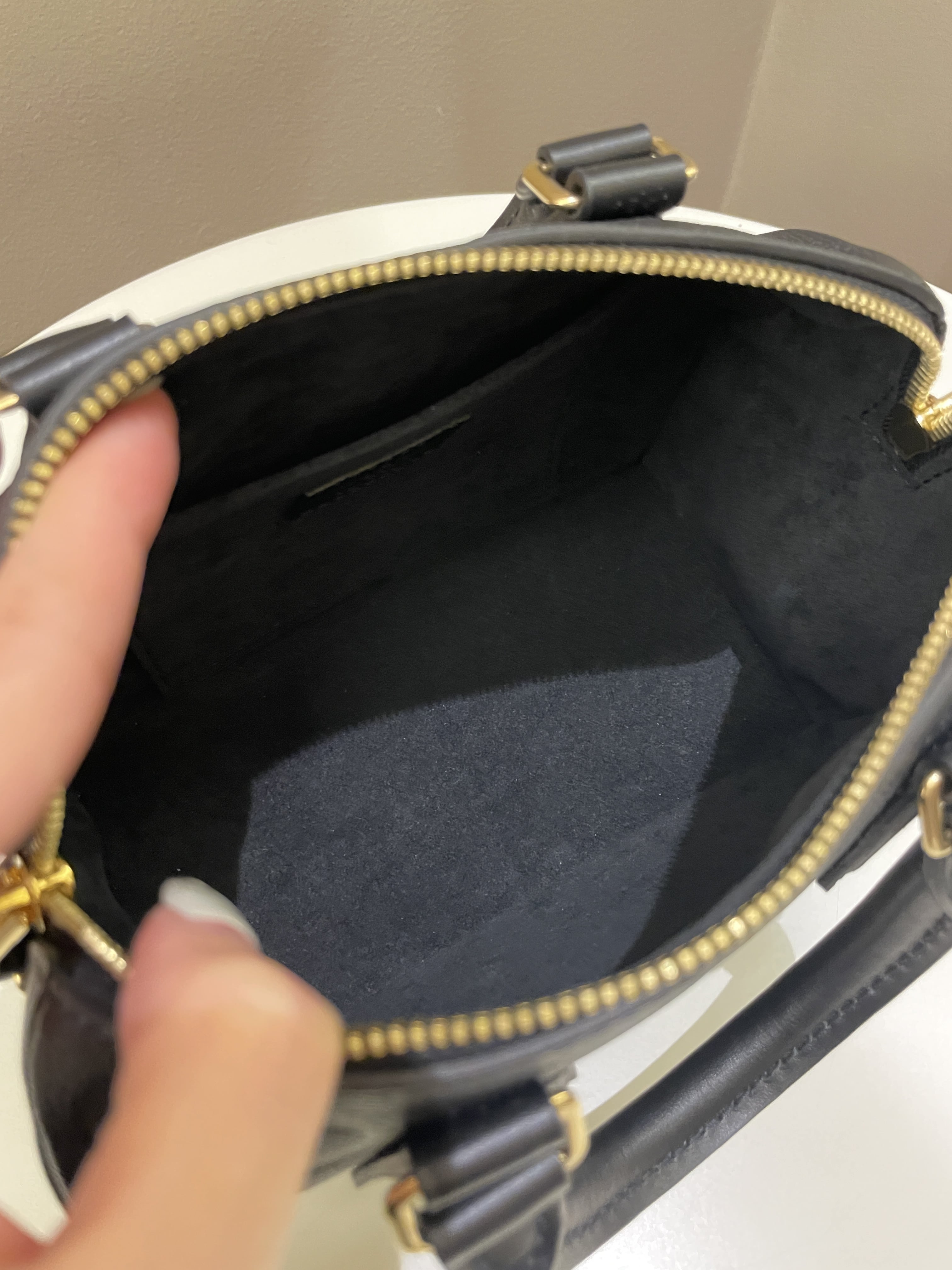 Louis Vuitton Speedy BandouliÃƒÆ’Ã‚Â¨re 20 Black Monogram Empreinte