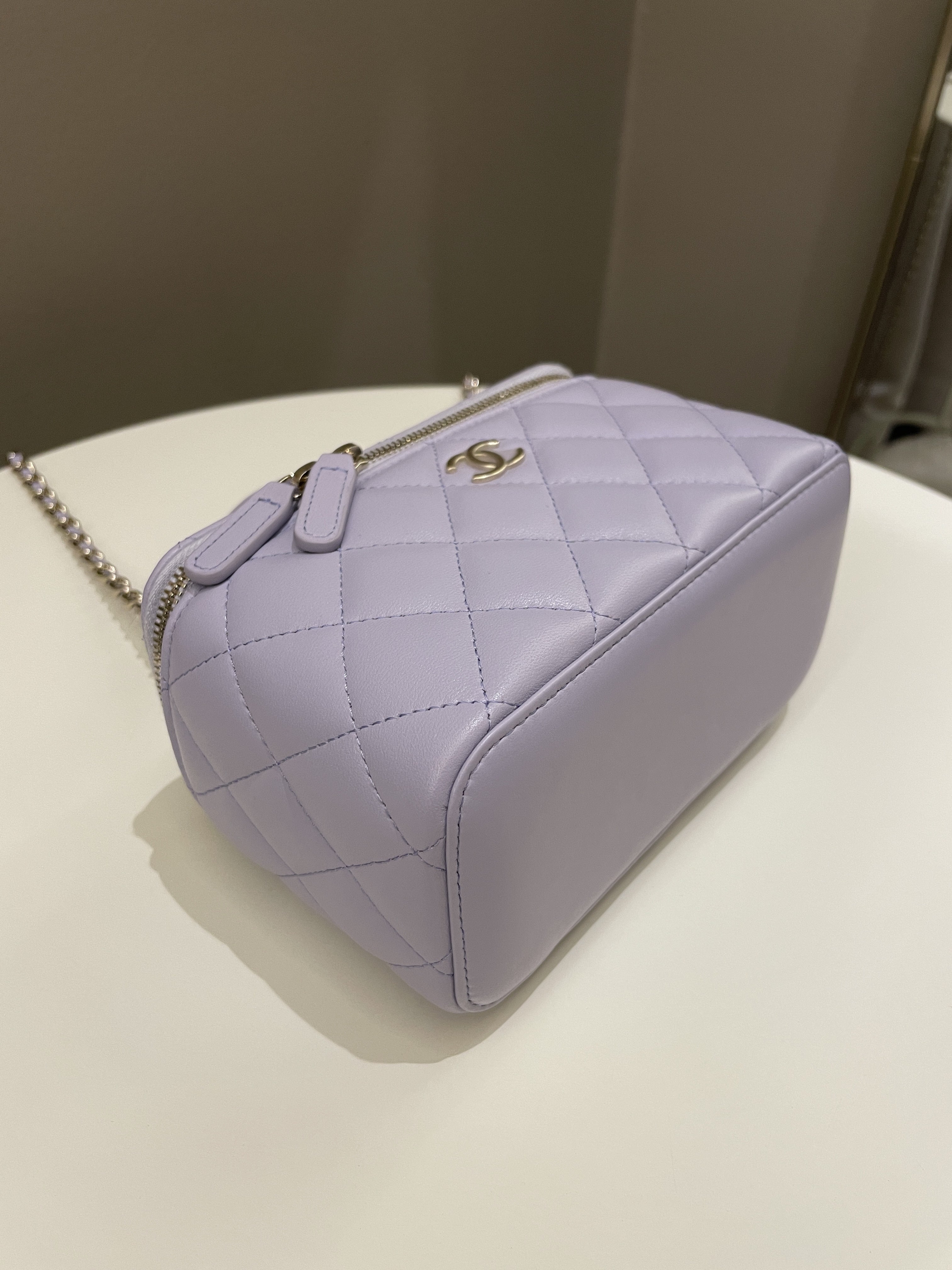 Chanel 21K Top Handle Vanity Rectangular Lilac Lambskin