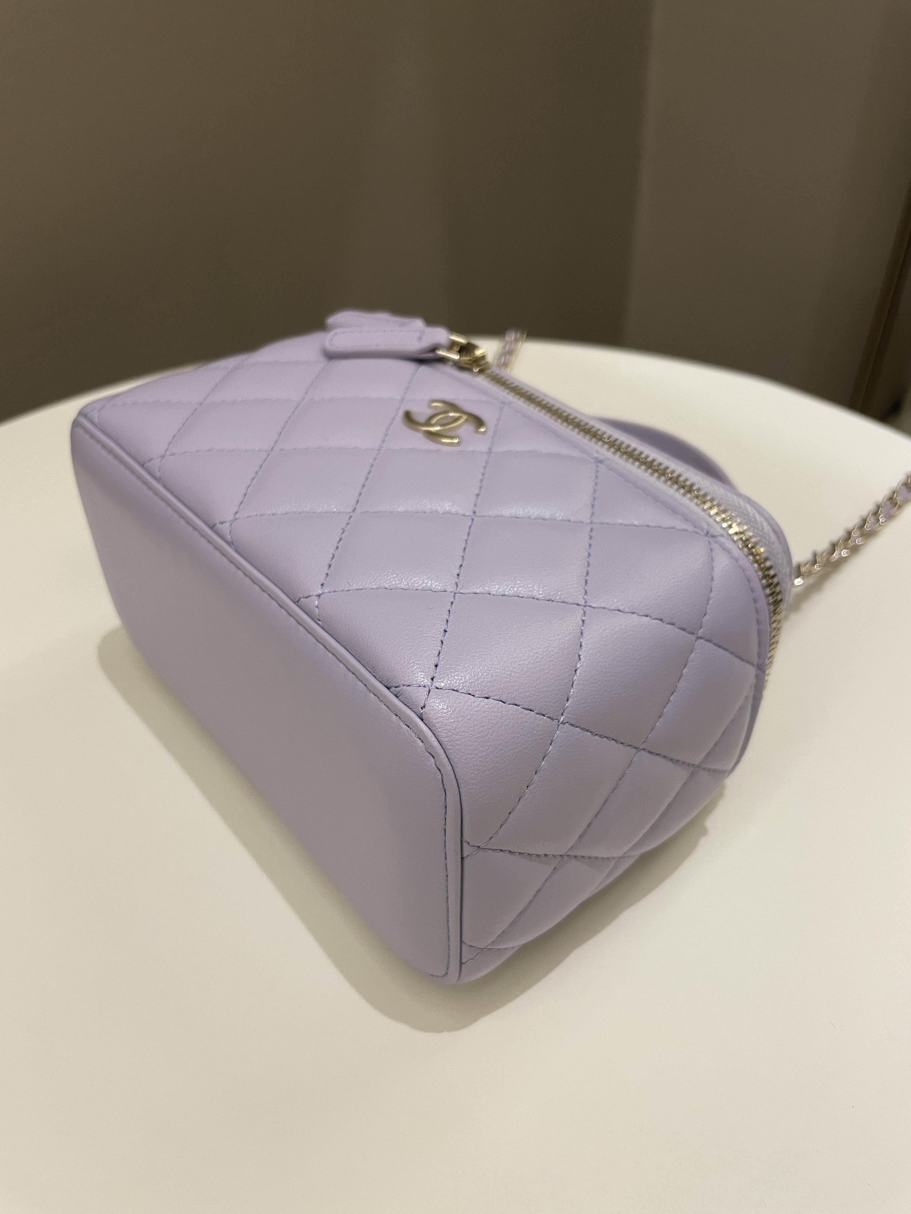 Chanel 21K Top Handle Vanity Rectangular Lilac Lambskin