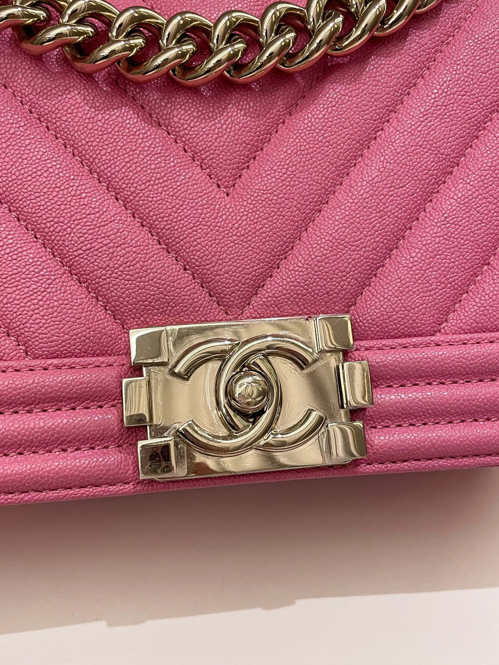 Chanel Chevron Boy Old Medium Pink Caviar