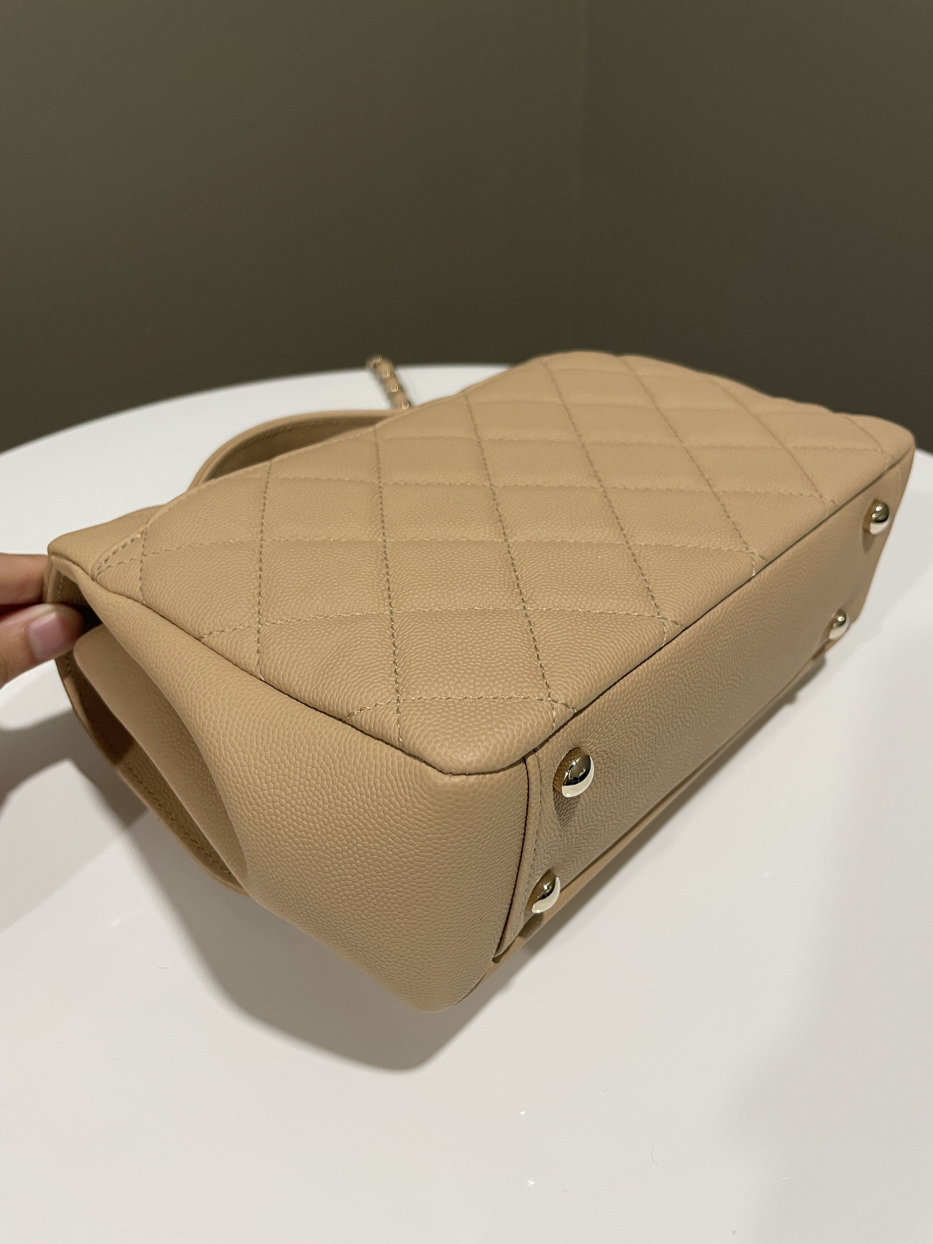 Chanel Business Affinity Flap Natural Beige Caviar