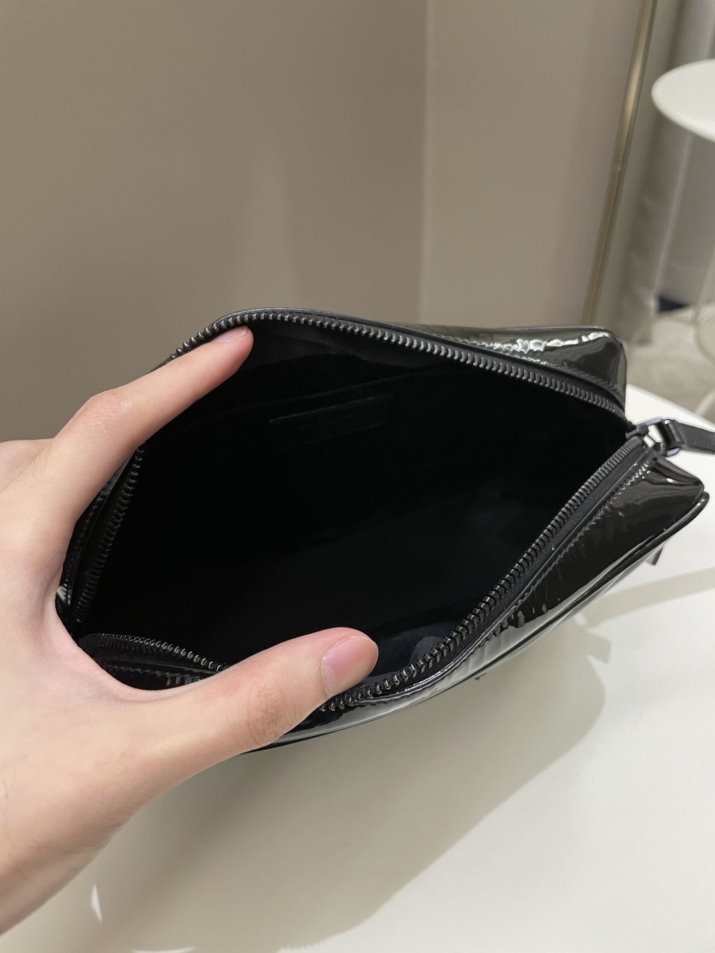 Saint Laurent Lou Camera Black Patent