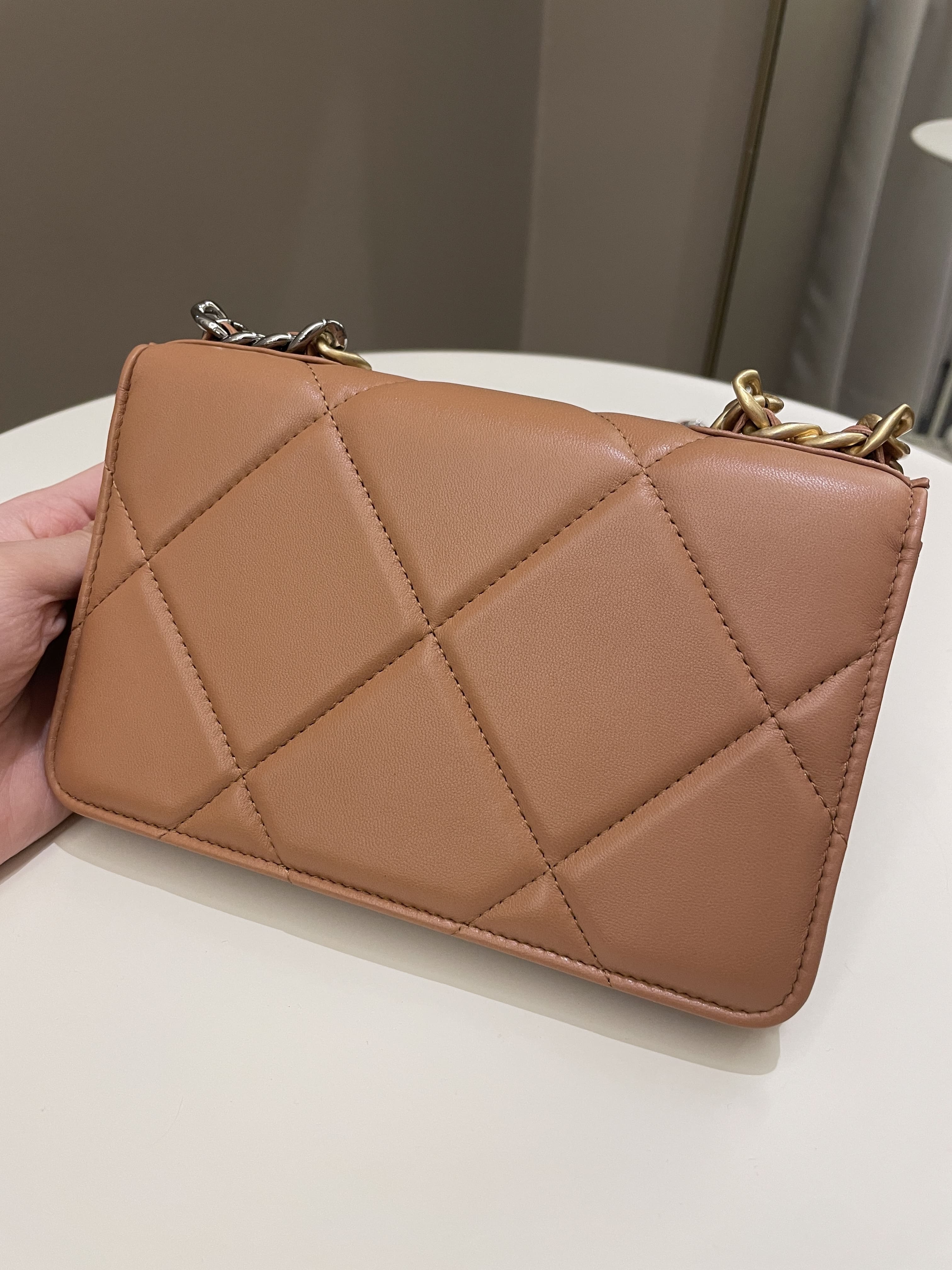 Chanel 19 Wallet On Chain Caramel Lambskin