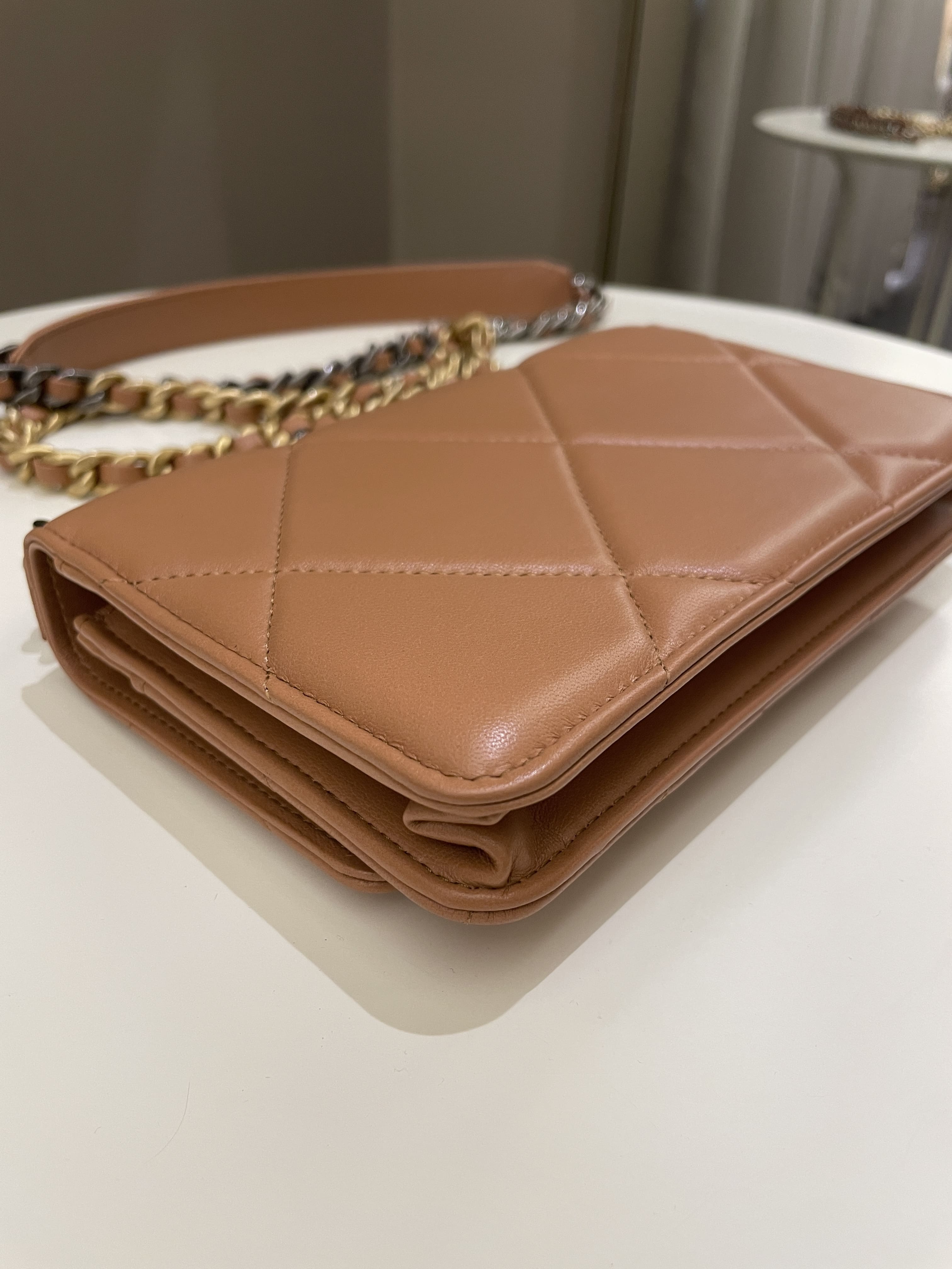 Chanel 19 Wallet On Chain Caramel Lambskin