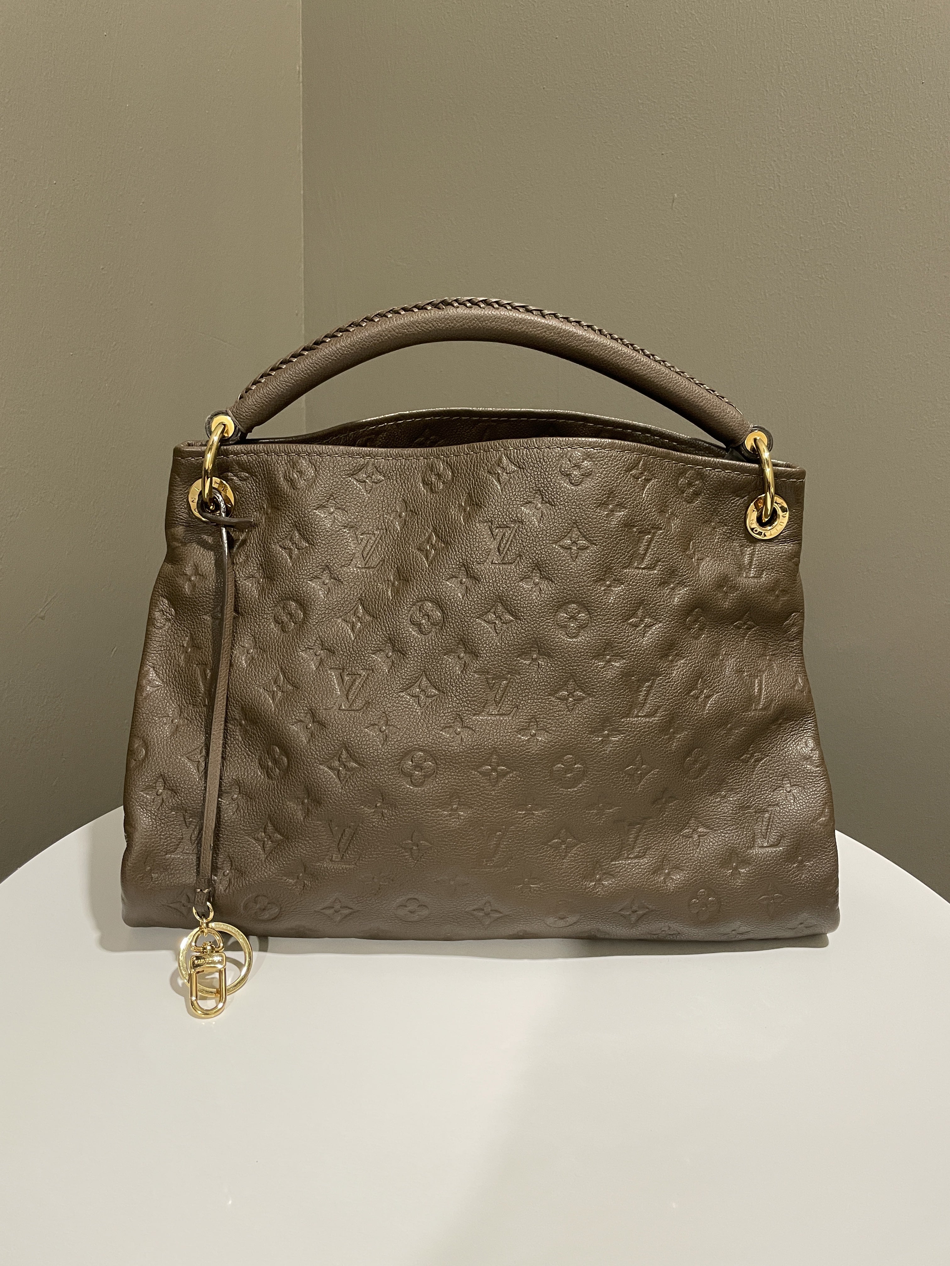 Louis Vuitton Arsty Bag Brown Taupe
