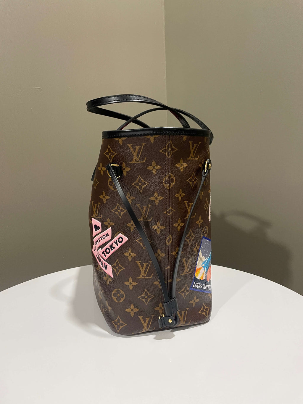 Louis Vuitton Monogram Neverfull MM World Tour Monogram