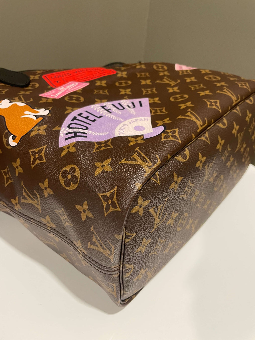 Louis Vuitton Monogram Neverfull MM World Tour Monogram