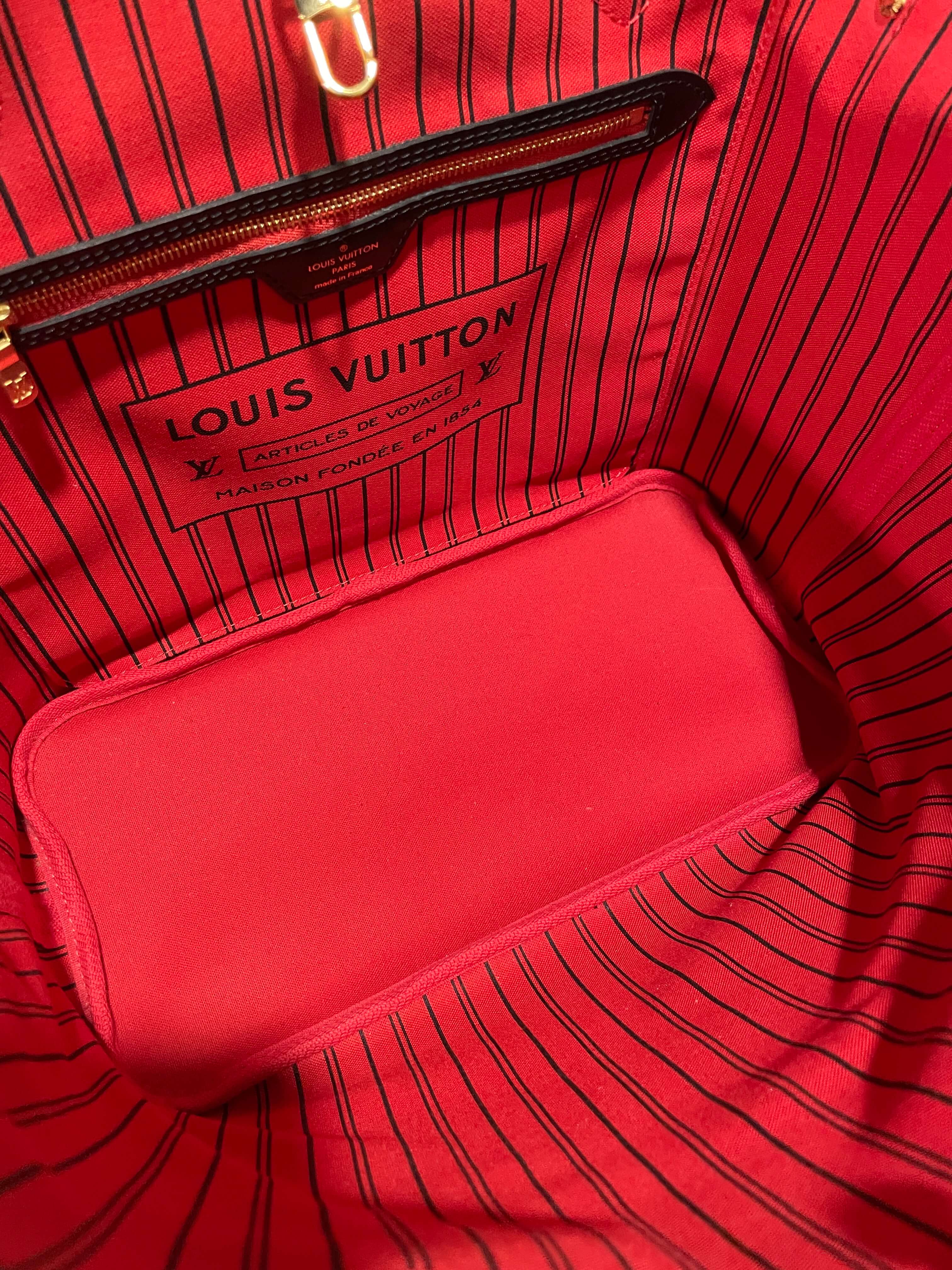 Louis Vuitton Monogram Neverfull MM World Tour Monogram