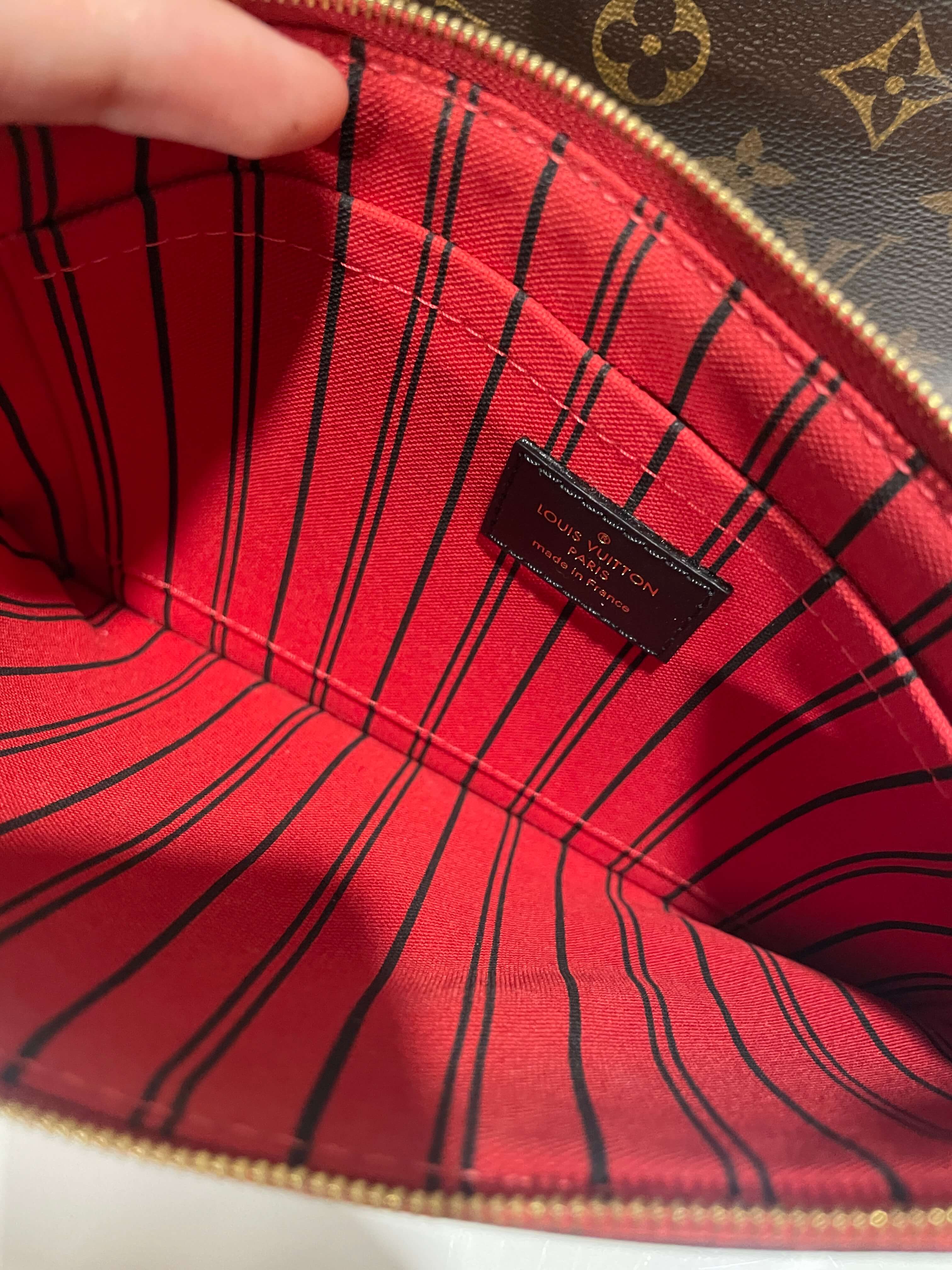 Louis Vuitton Monogram Neverfull MM World Tour Monogram