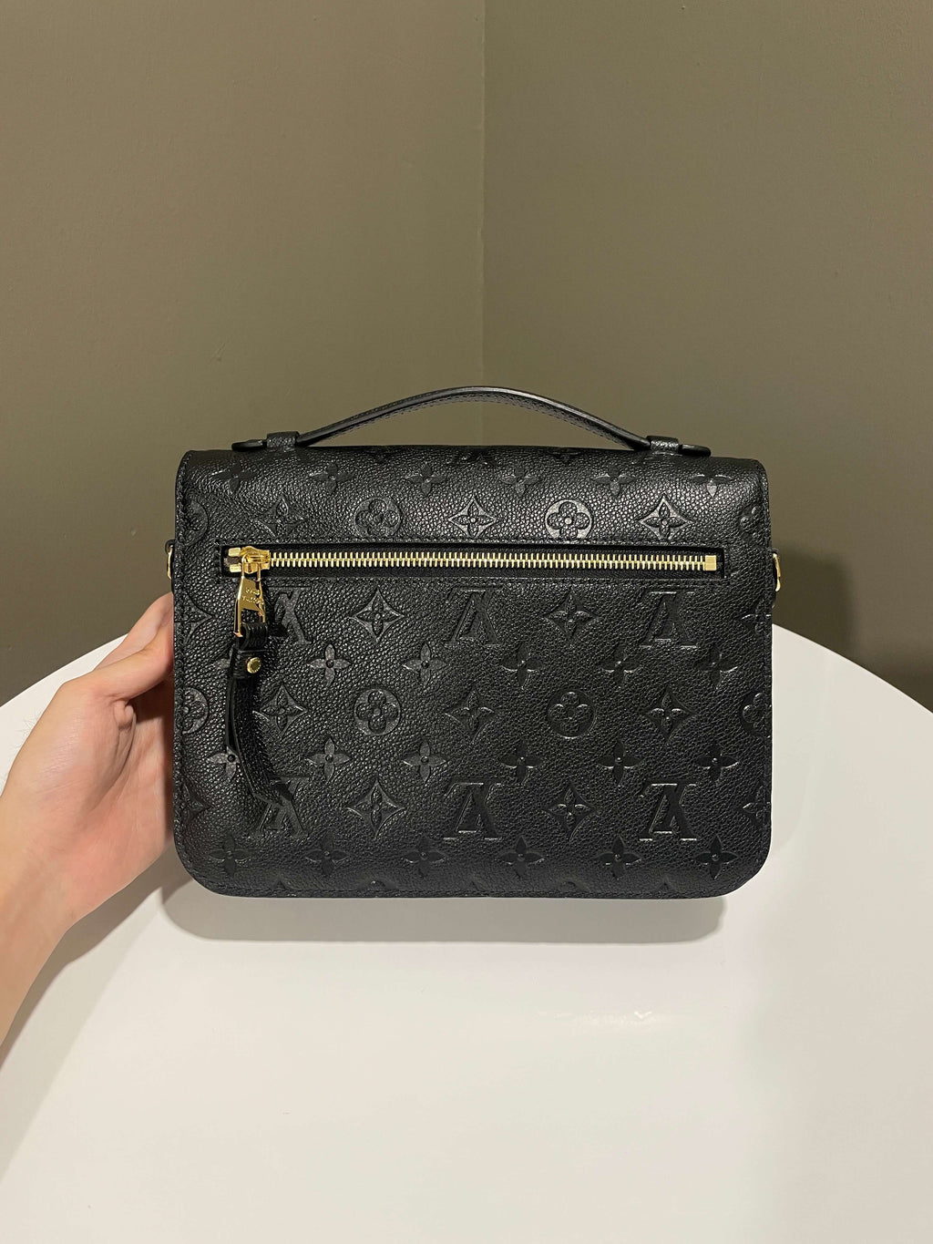 Louis Vuitton Pochette Metis Black Empreinte