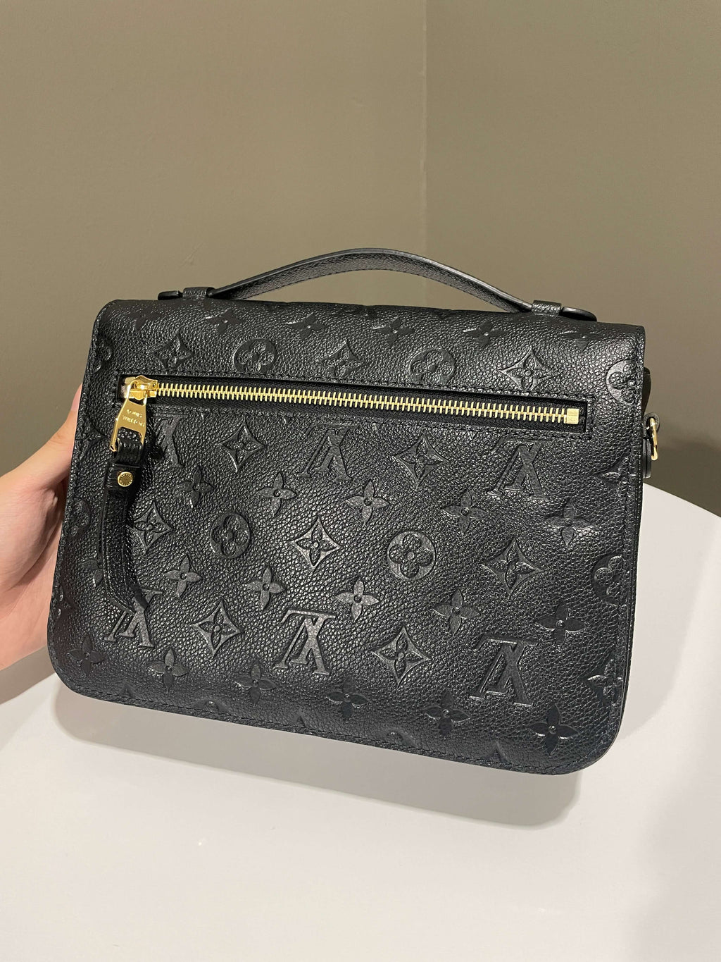 Louis Vuitton Pochette Metis Black Empreinte