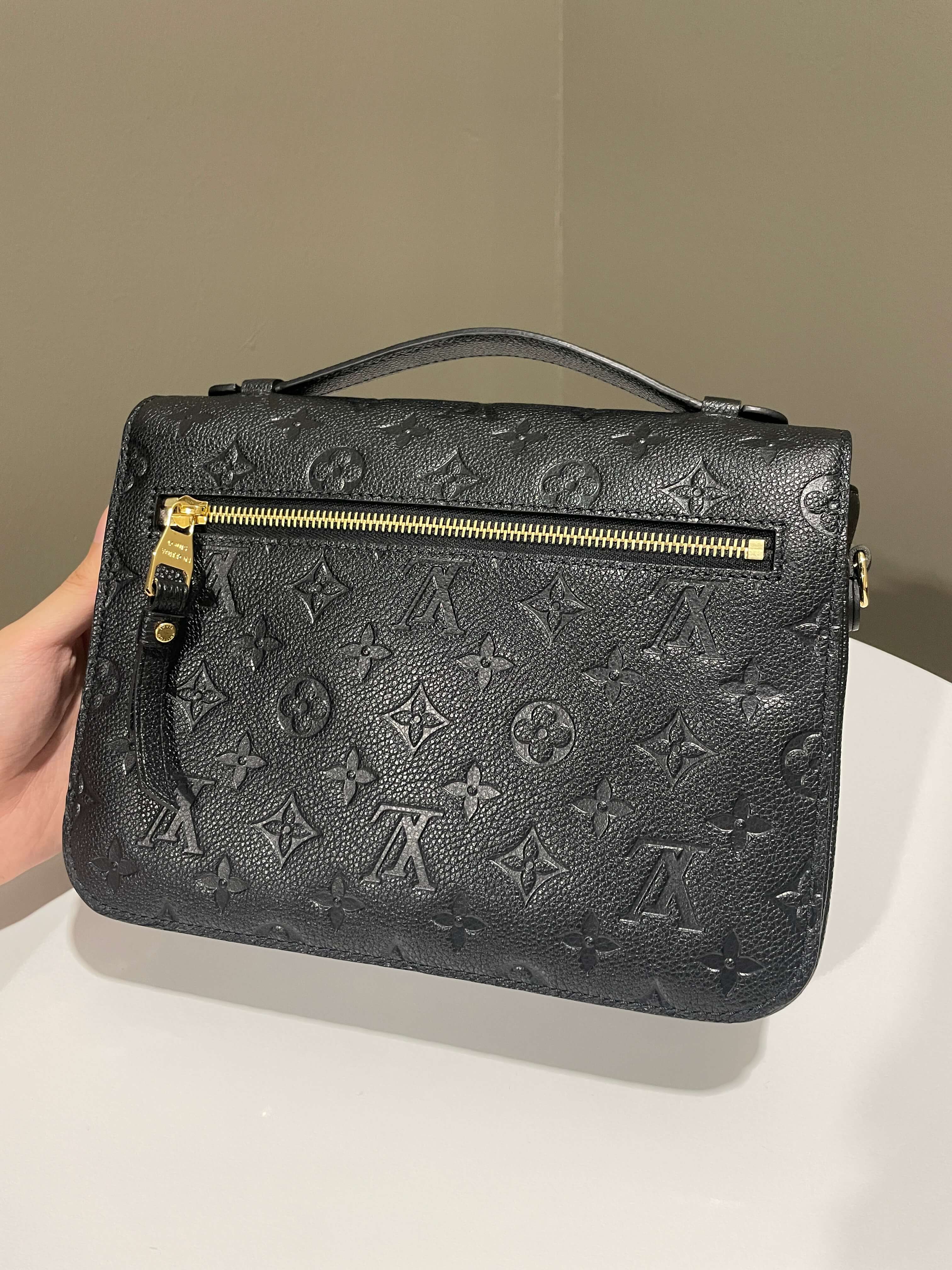 Louis Vuitton Pochette Metis Black Empreinte