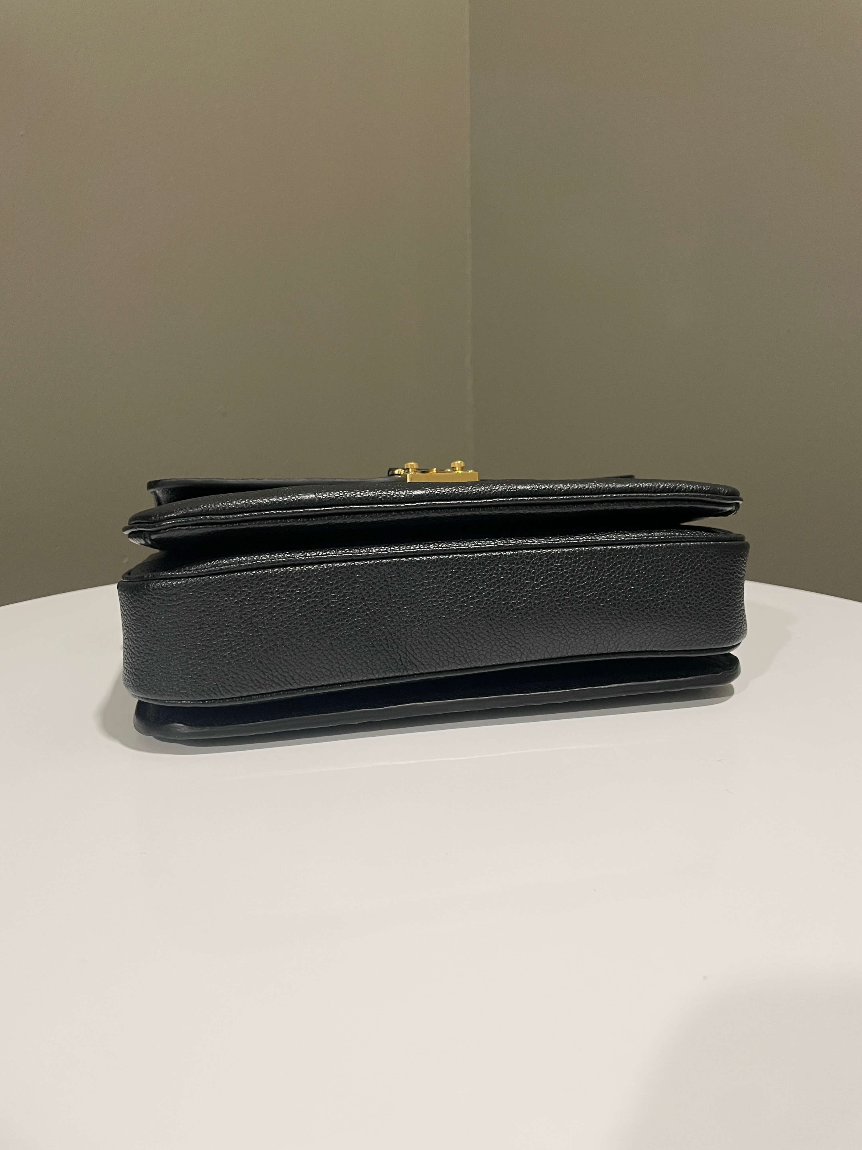 Louis Vuitton Pochette Metis Black Empreinte