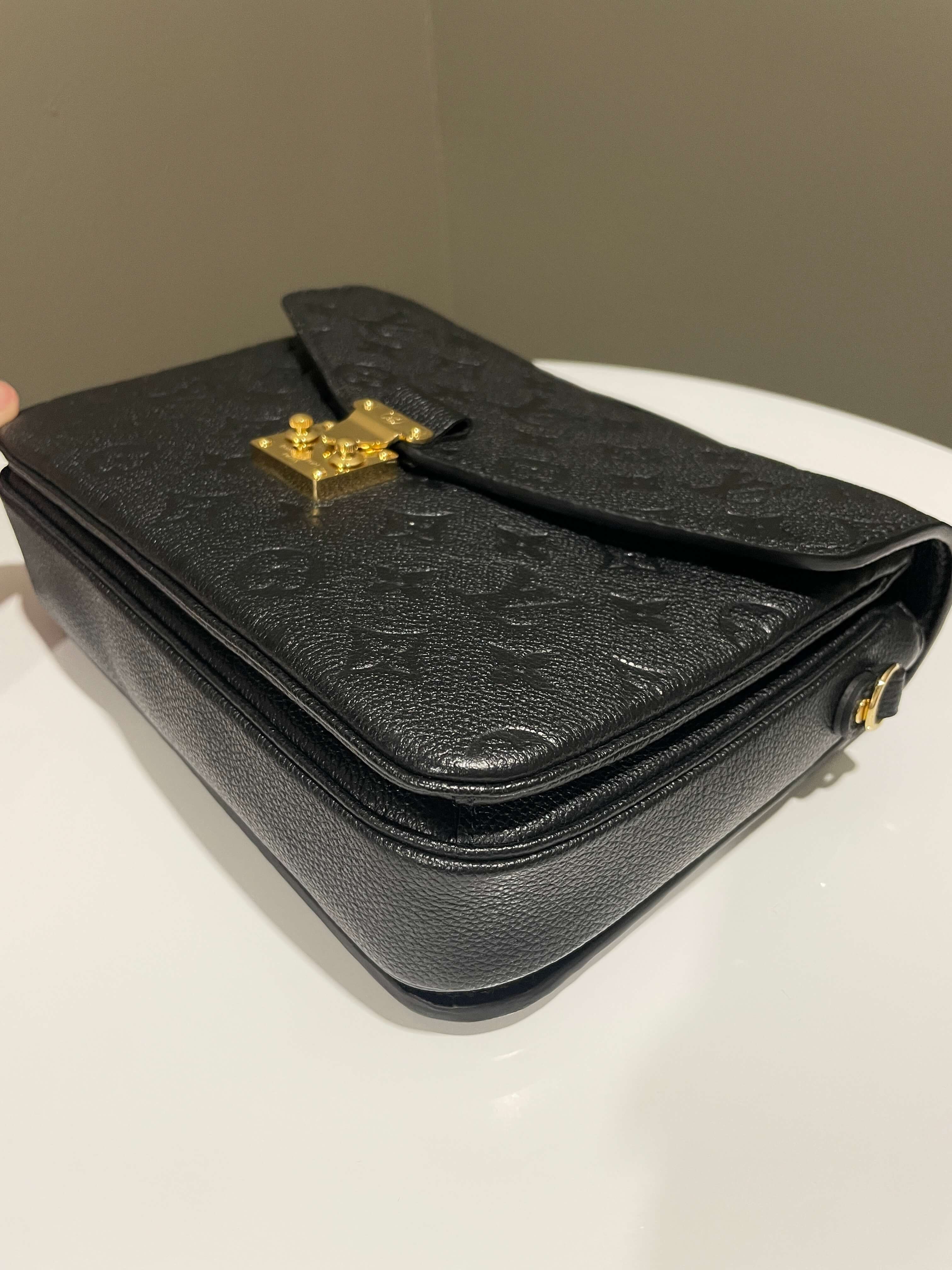 Louis Vuitton Pochette Metis Black Empreinte