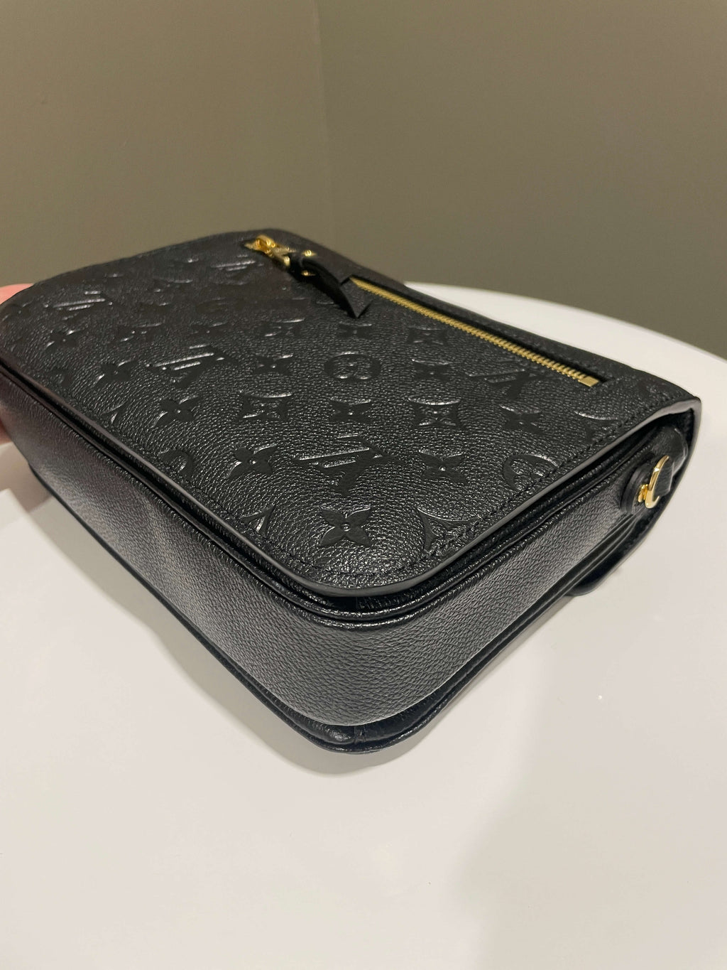 Louis Vuitton Pochette Metis Black Empreinte