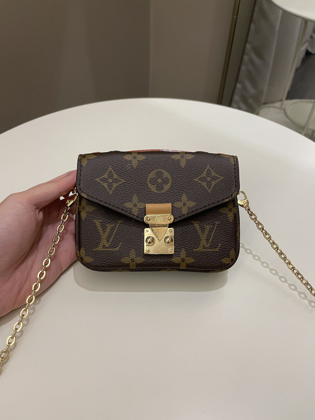 Louis Vuitton Micro Metis Classic Monogram