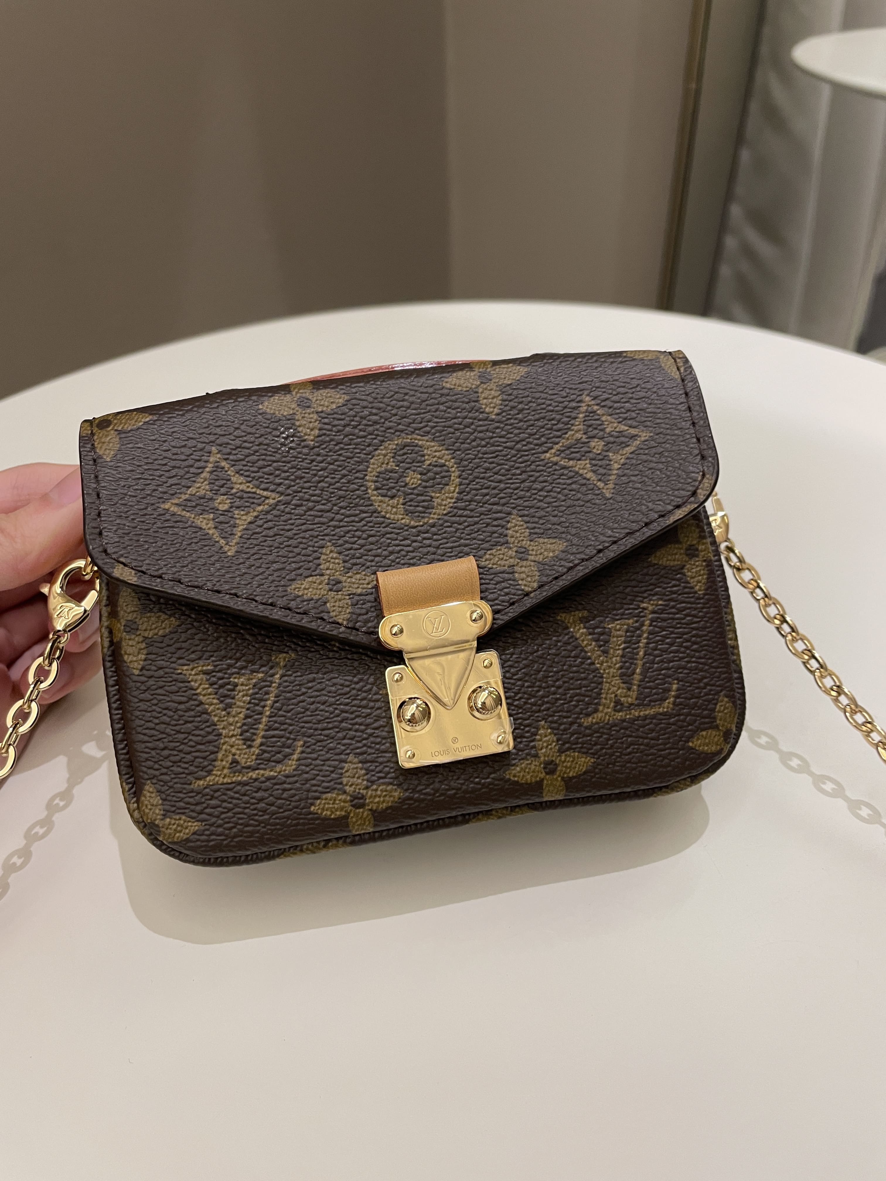 Louis Vuitton Micro Metis Classic Monogram