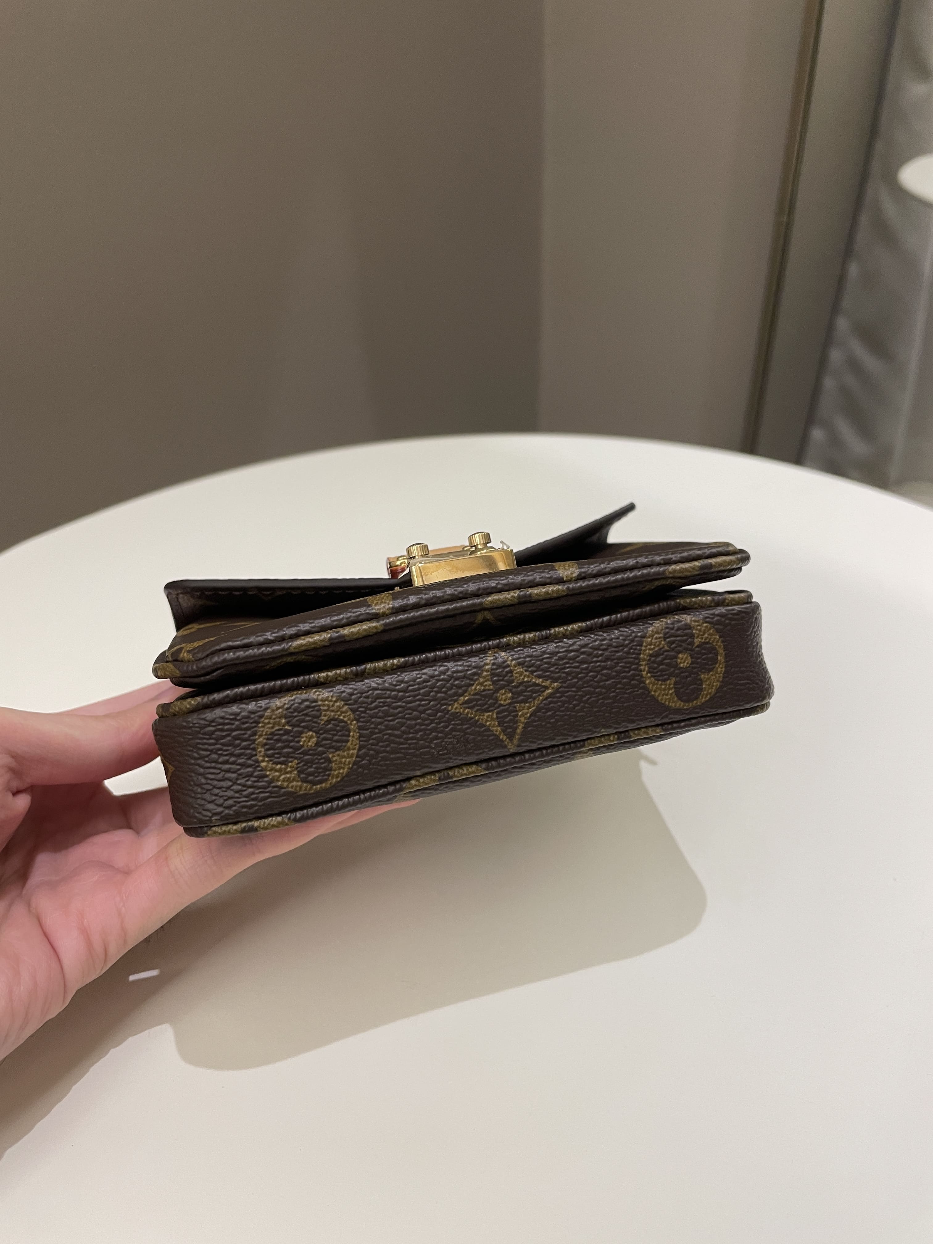 Louis Vuitton Micro Metis Classic Monogram