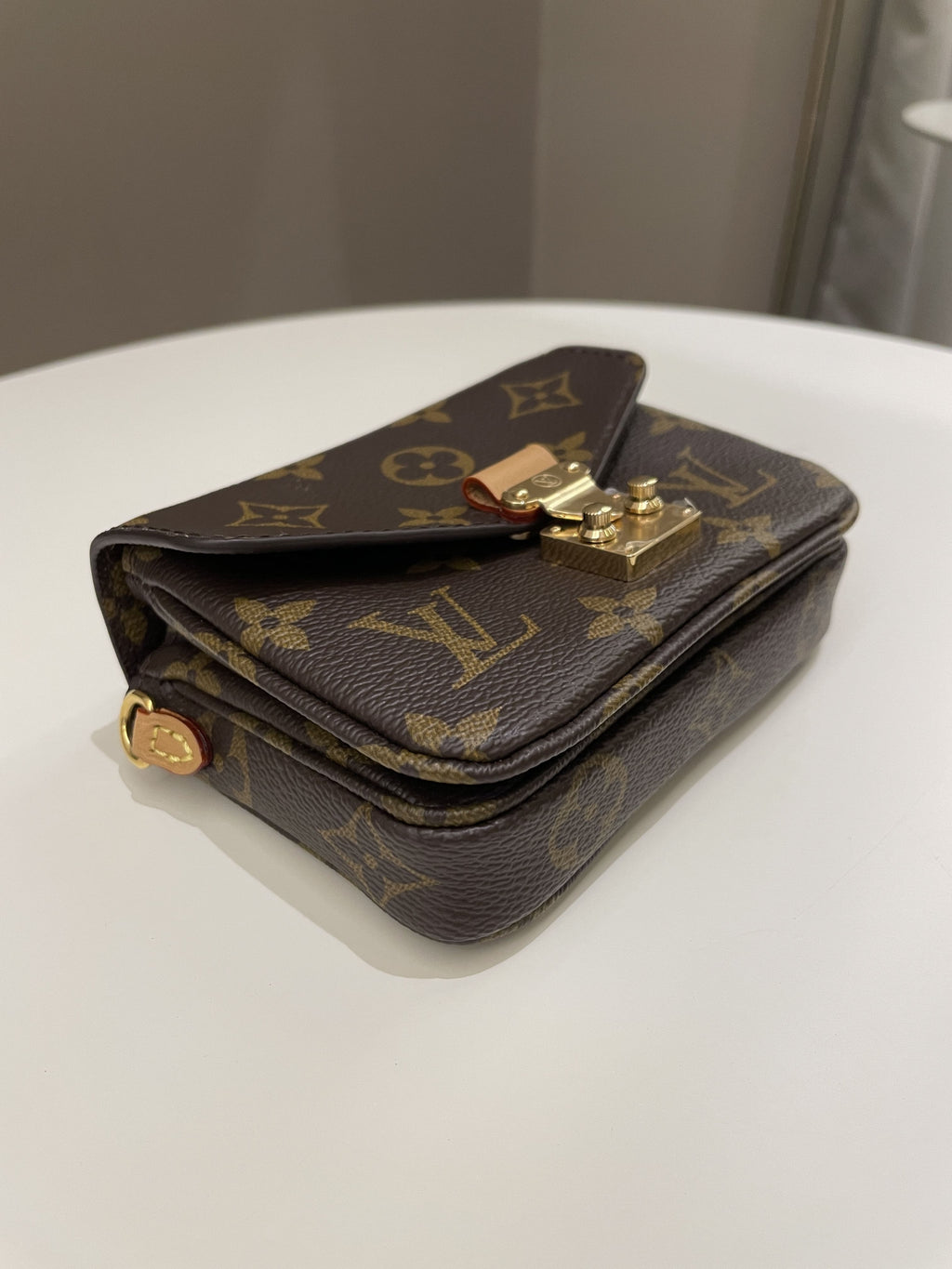 Louis Vuitton Micro Metis Classic Monogram