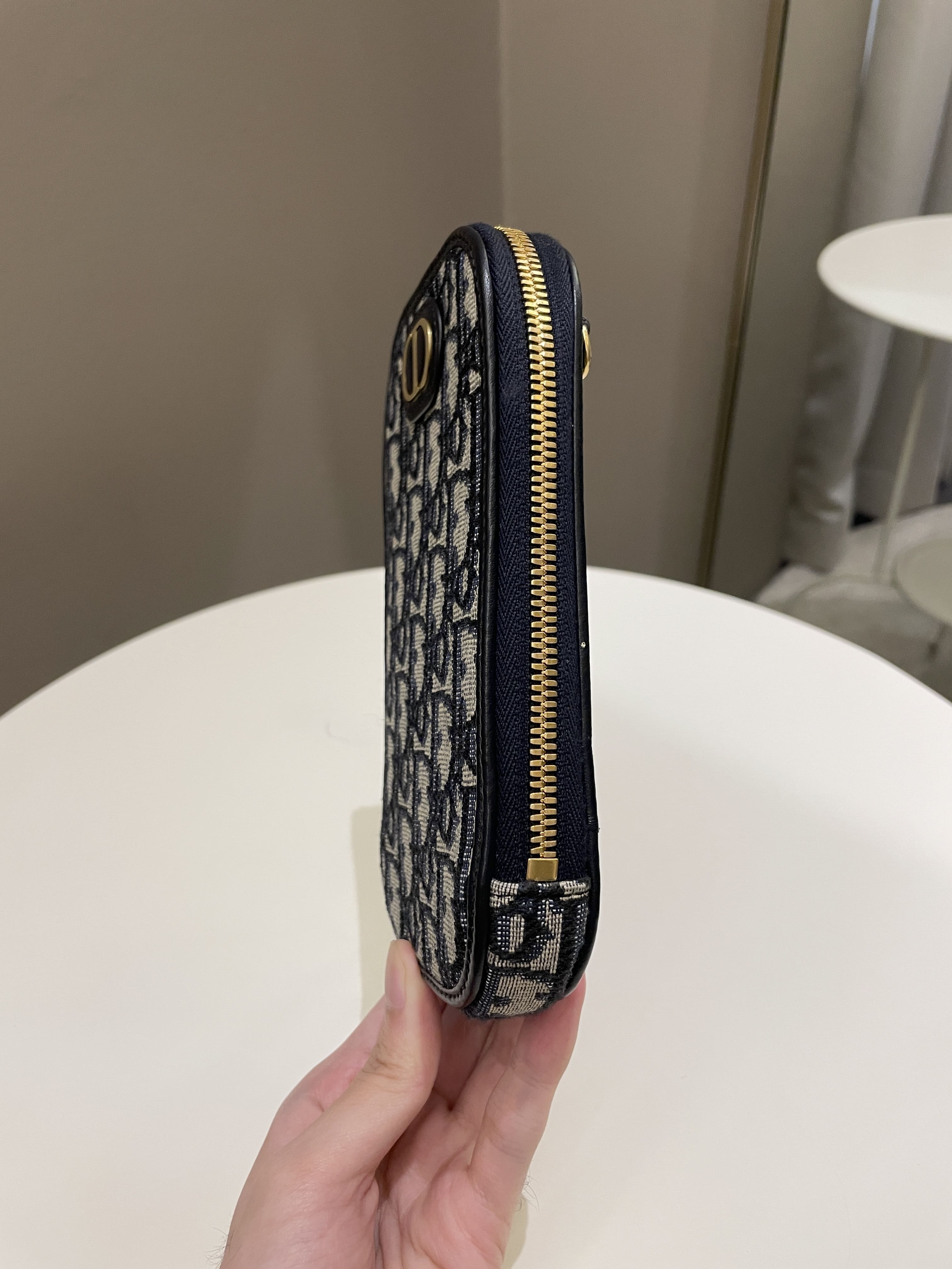 Dior 30 Montaigne Phone Pouch Blue Oblique