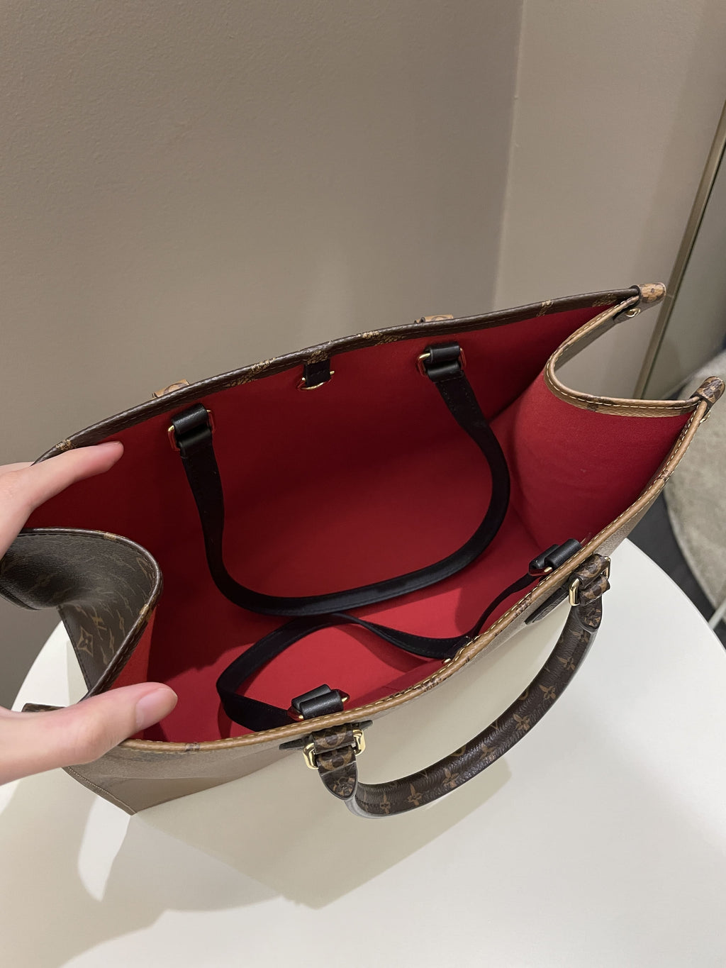 Louis Vuitton Onthego Tote MM Reversed Monogram