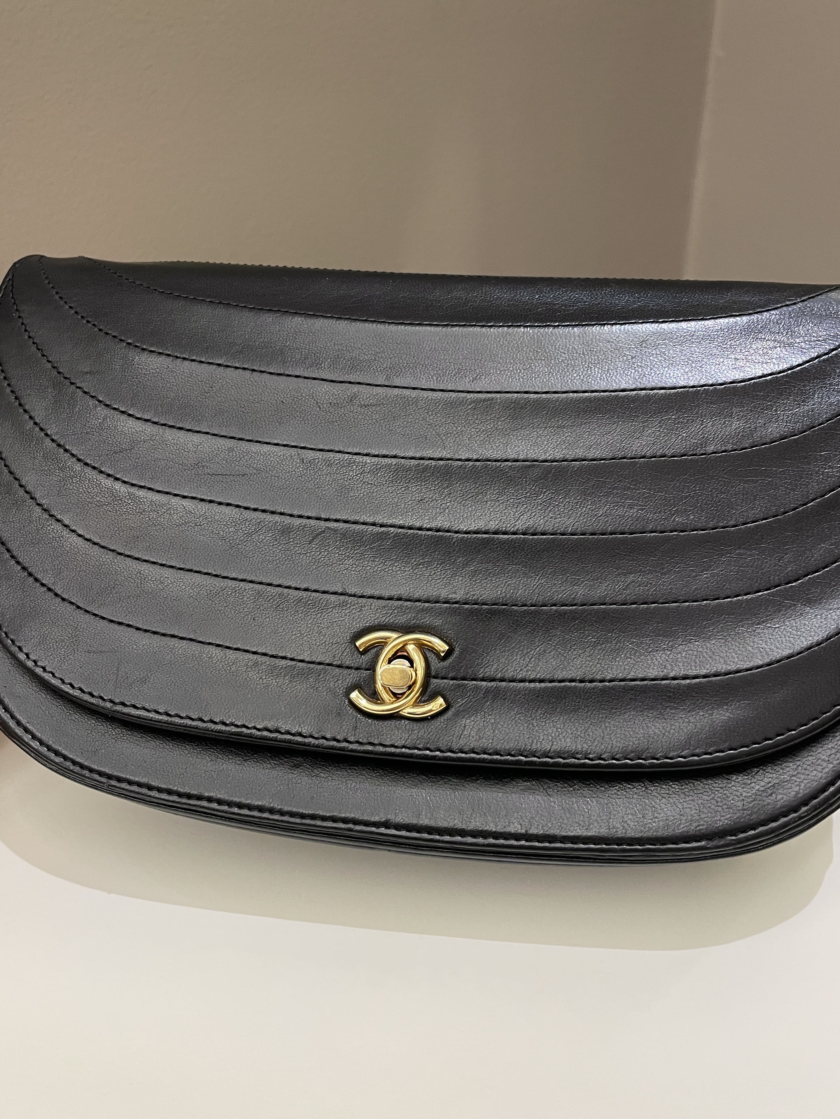 Chanel Vintage Crossbody Flap Bag Black Lambskin